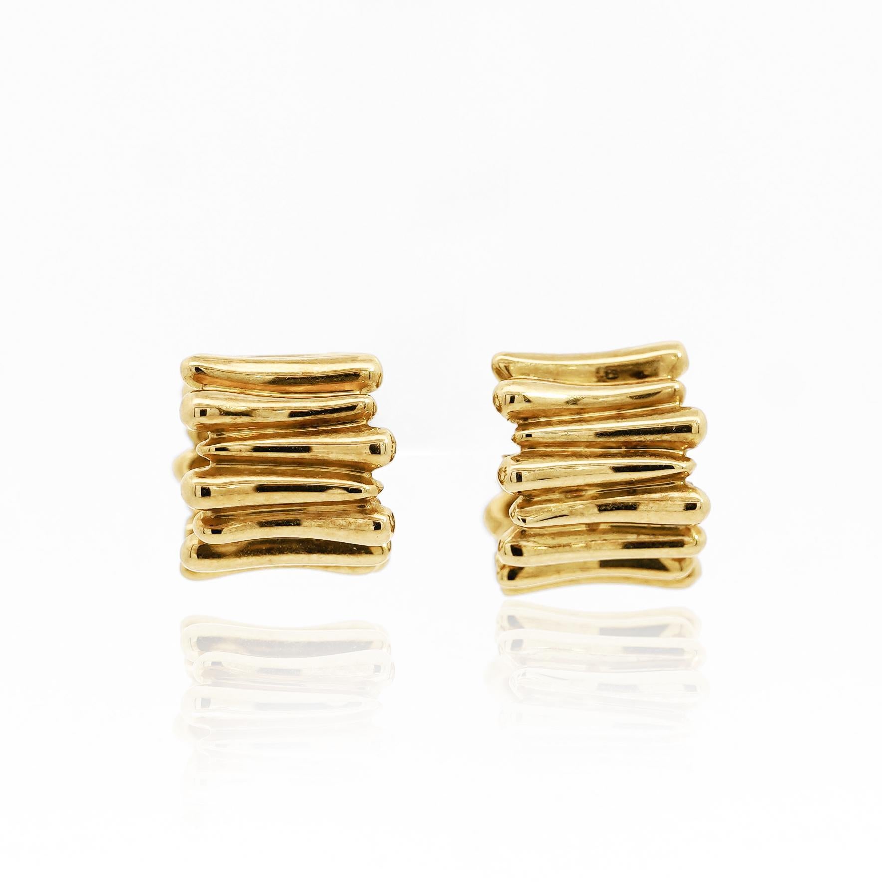 Tiffany & Co. 18K Gold Ribbed Huggie Latch Back Vintage Earrings 3
