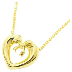 TIFFANY & Co. 18K Gold Ribbon Bow Heart Pendant Necklace