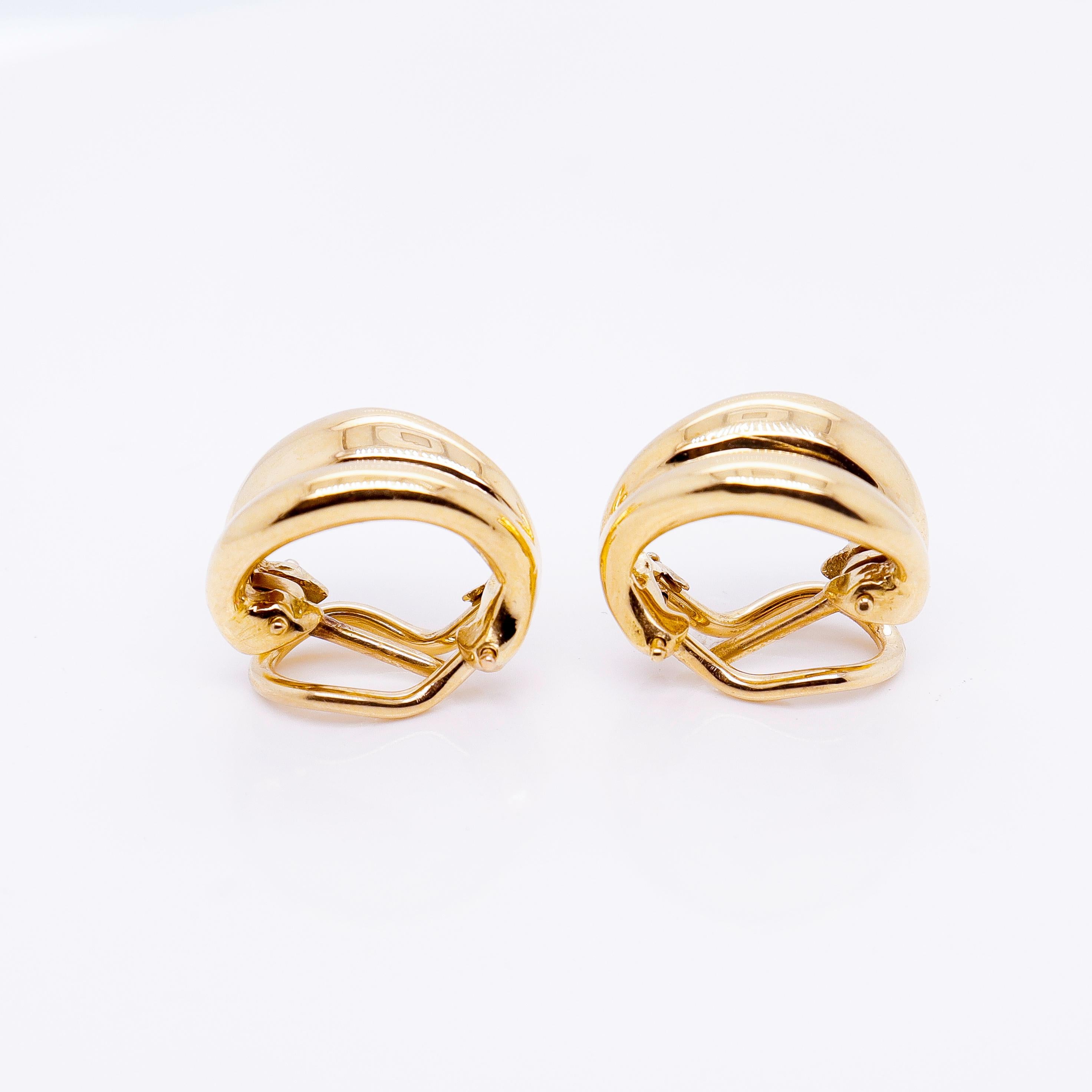 Tiffany & Co. 18K Gold Small Omega Clip Shrimp Earrings For Sale 2