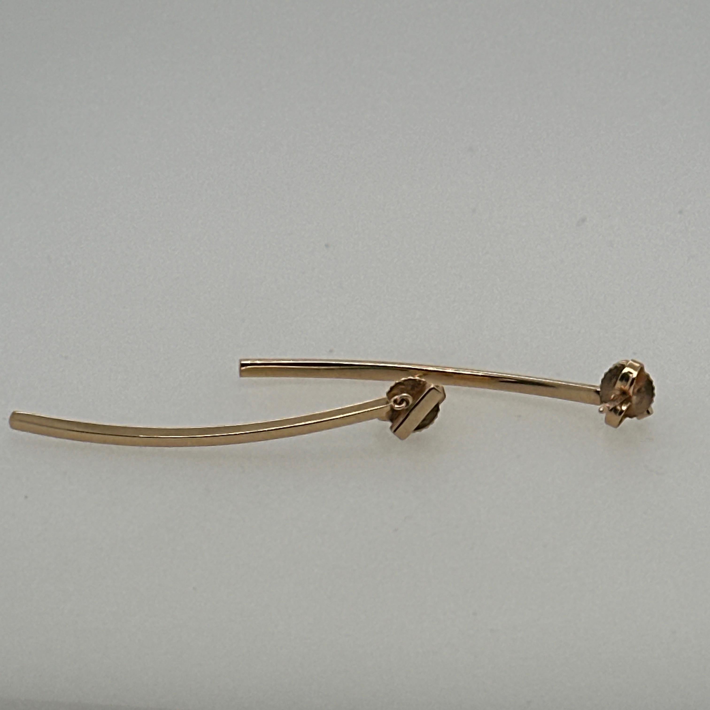 Women's or Men's Tiffany & Co 18k Gold T Bar Earrings For Sale