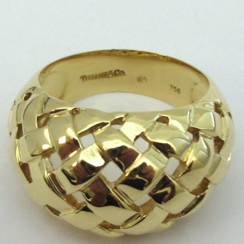 Tiffany & Co. 18k Gold Vannerie Dome Ring For Sale 4