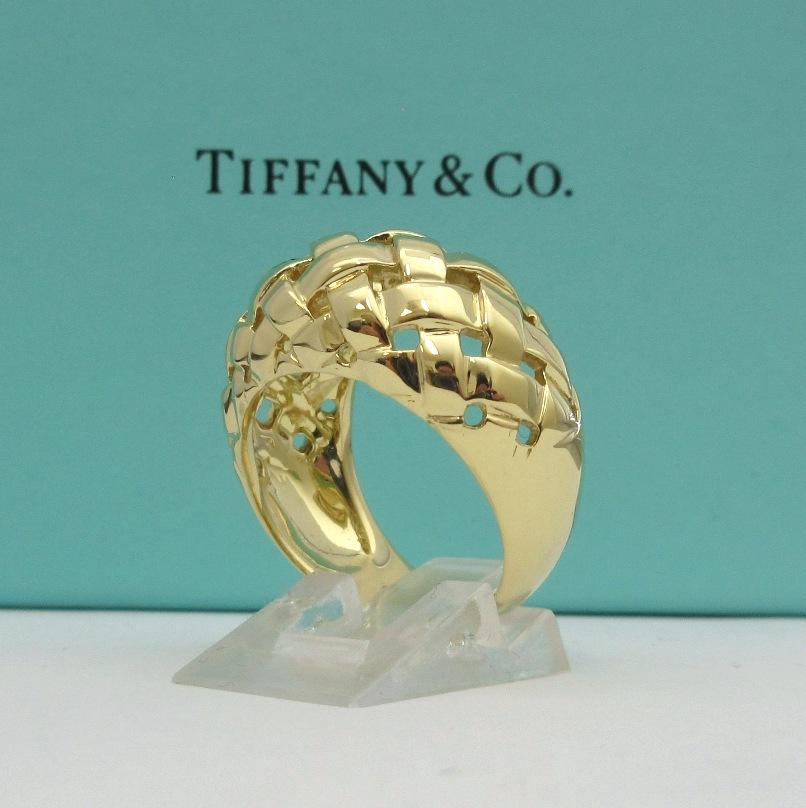 TIFFANY & Co. 18K Gold Vannerie Kuppelring 9 im Zustand „Hervorragend“ im Angebot in Los Angeles, CA