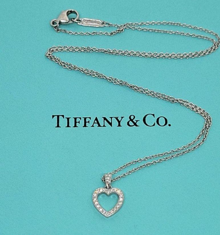 Women's TIFFANY & Co. Platinum Diamond Heart Pendant Necklace 