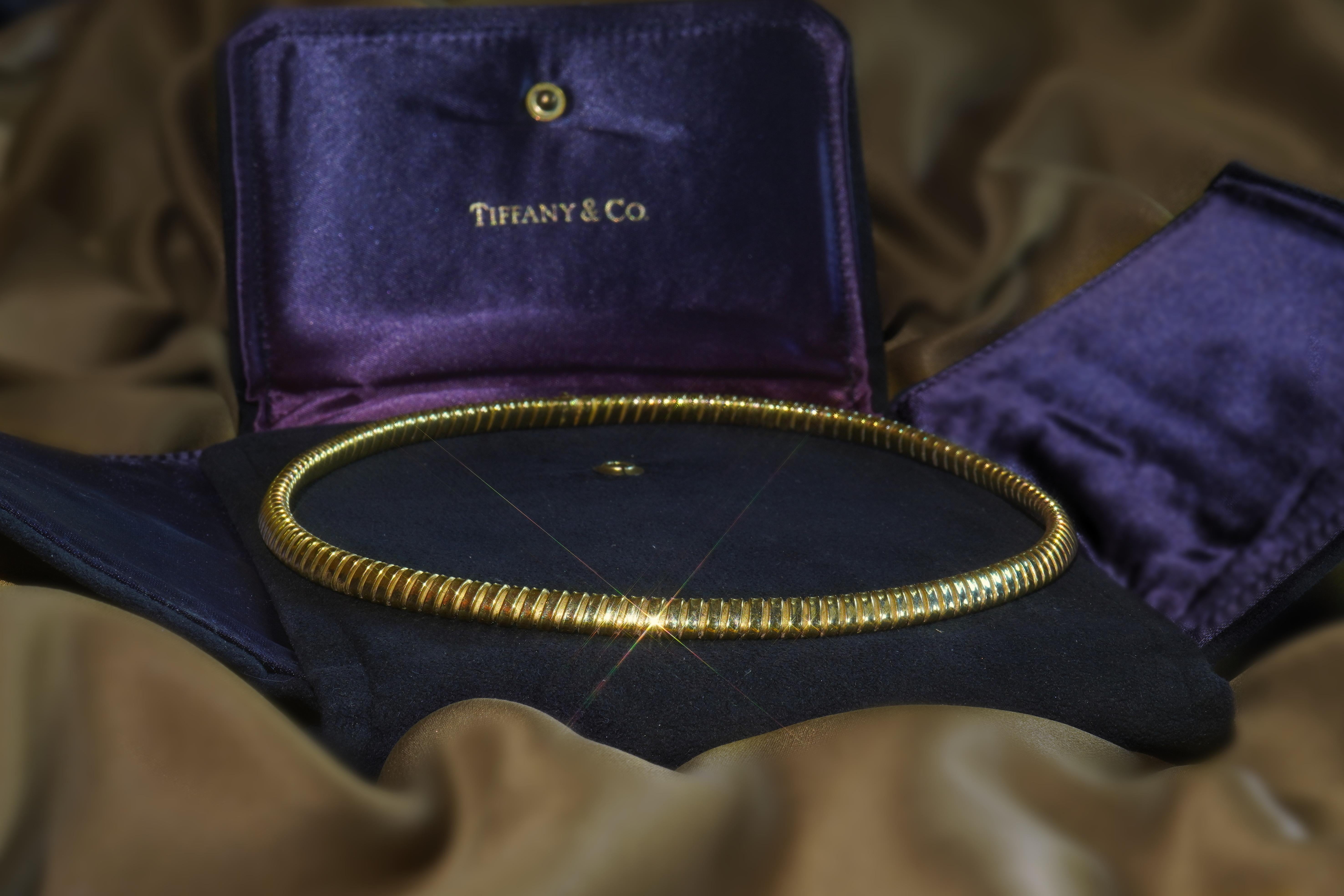 Tiffany & Co 18K Necklace Vintage Solid Gold Choker Omega Chain Fine Authentic In Good Condition For Sale In Sylvania, GA