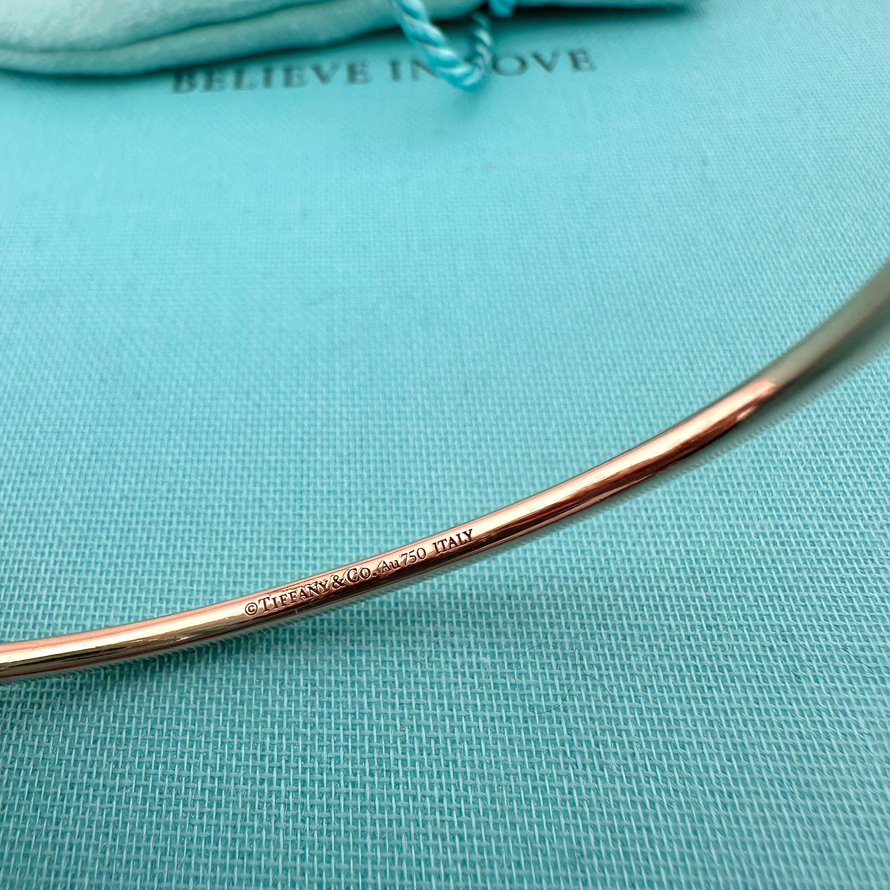Tiffany & Co 18k Rose Gold Diamond Metro Hinged Bangle Bracelet In Excellent Condition For Sale In San Diego, CA