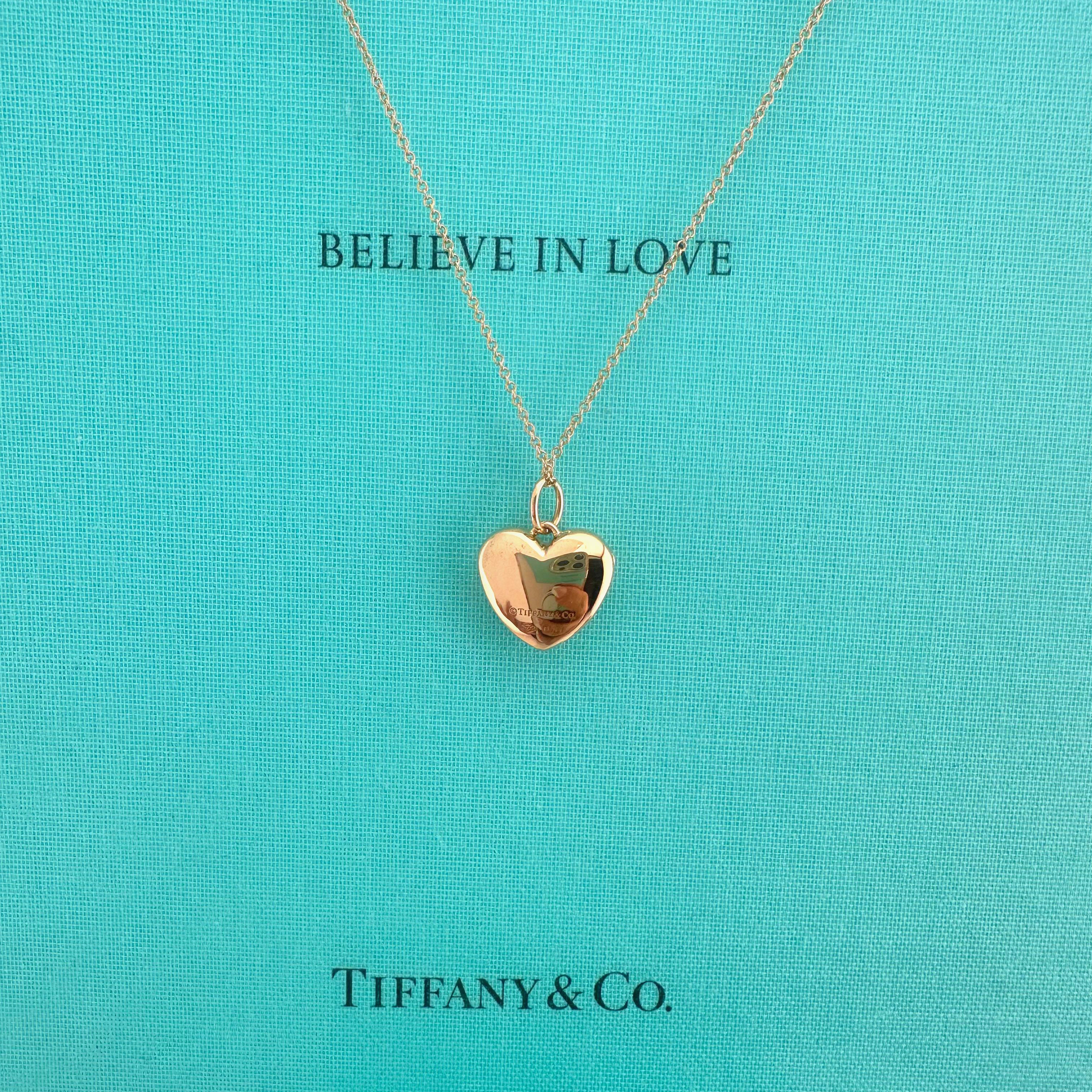 Tiffany & Co 18 Karat Roségold Herz-Medaillon-Anhänger-Halskette mit Anhänger 7