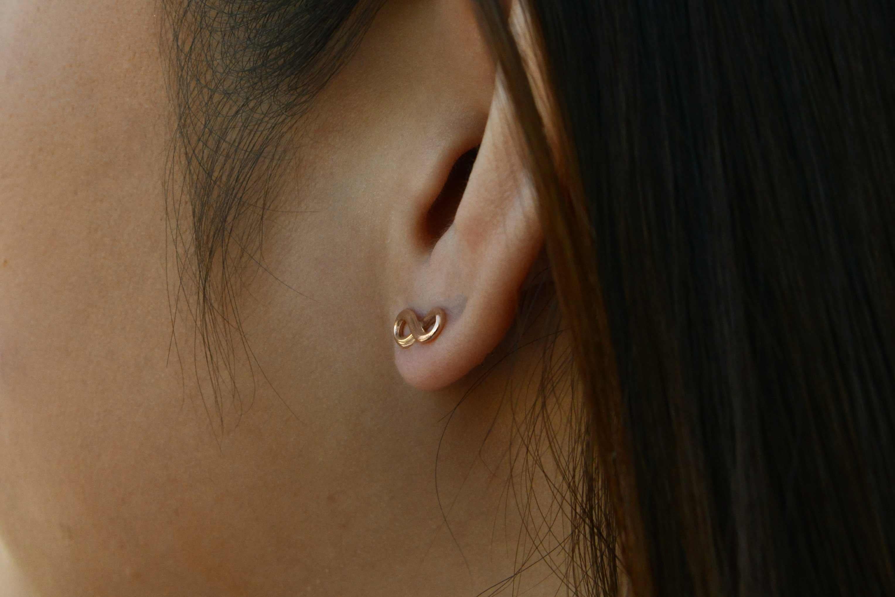 infinity earrings rose gold