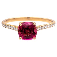 Tiffany & Co., bague Legacy en or rose 18 carats, tourmaline rose et diamants