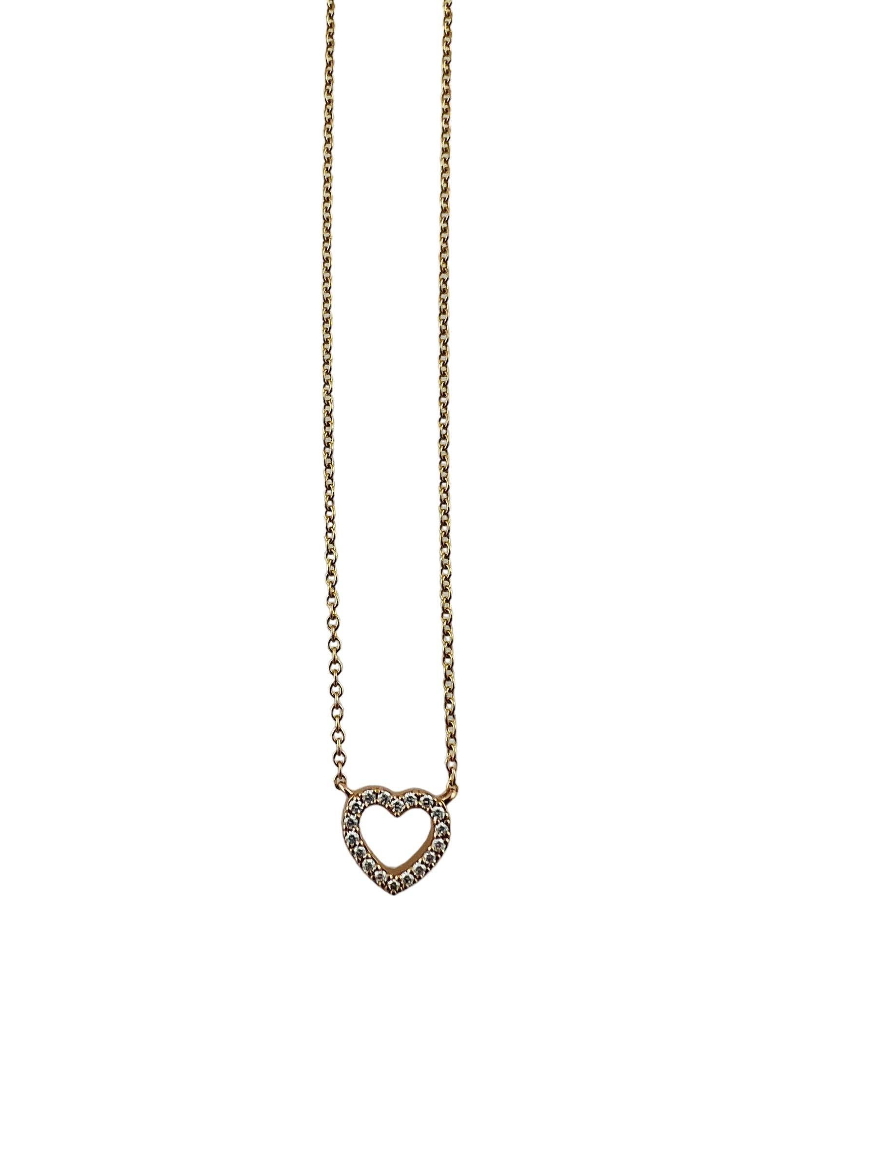 Tiffany & Co. 18K Rose Gold Mini Metro Diamond Heart Necklace

This beautiful Tiffany necklace is set in 18K rose gold.

Diamond heart pendant is set with 18 round brilliant diamonds totaling approx. 0.09 cts. VS1 clarity, G color

Diamond heart is