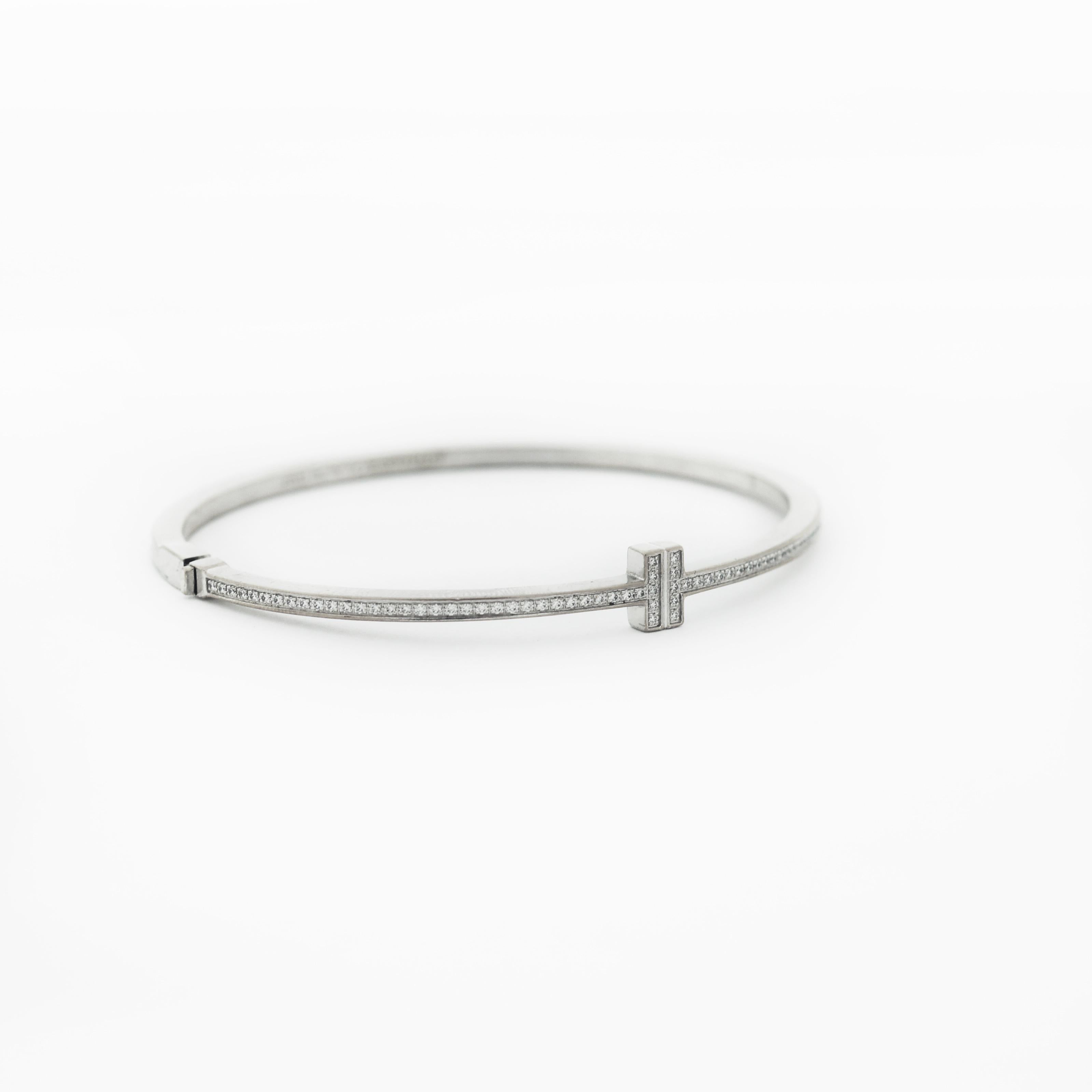 Tiffany & Co. 18K Tiffany T Diamant-Armreif mit Scharnier aus Draht mit Scharnier im Angebot 1