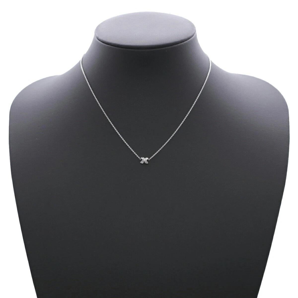 Golding Co. Collier Stitch by Stitch en or blanc 18 carats avec diamant de 0,05 carats en vente 1