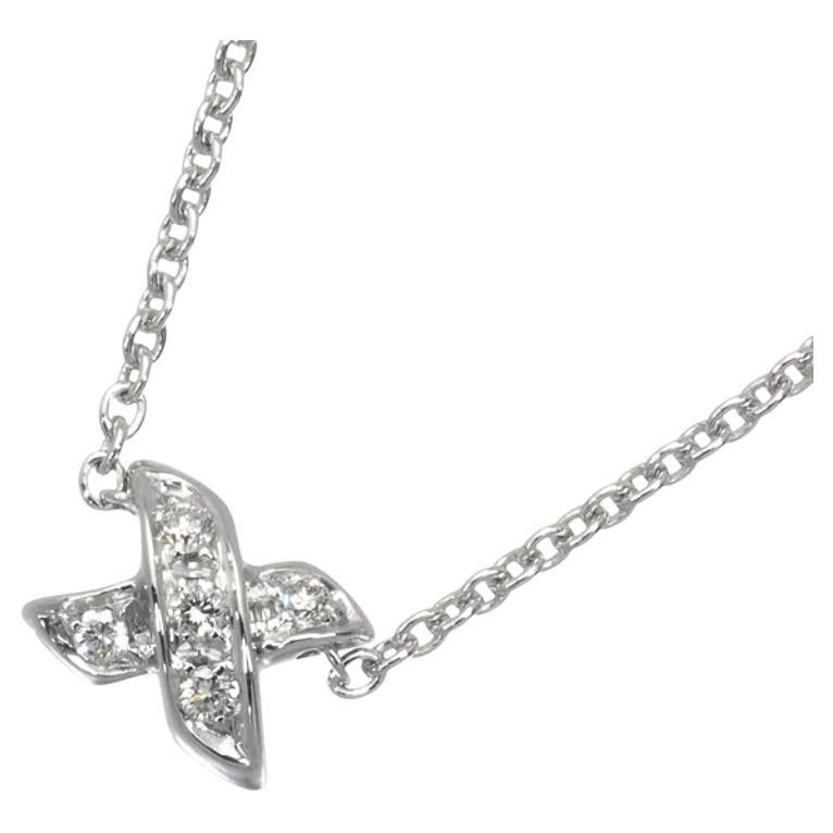 Golding Co. Collier Stitch by Stitch en or blanc 18 carats avec diamant de 0,05 carats en vente