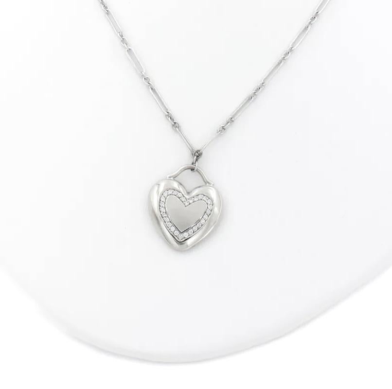 TIFFANY & Co. 18K White Gold .17ct Diamond Heart Pendant Necklace In Good Condition For Sale In Los Angeles, CA