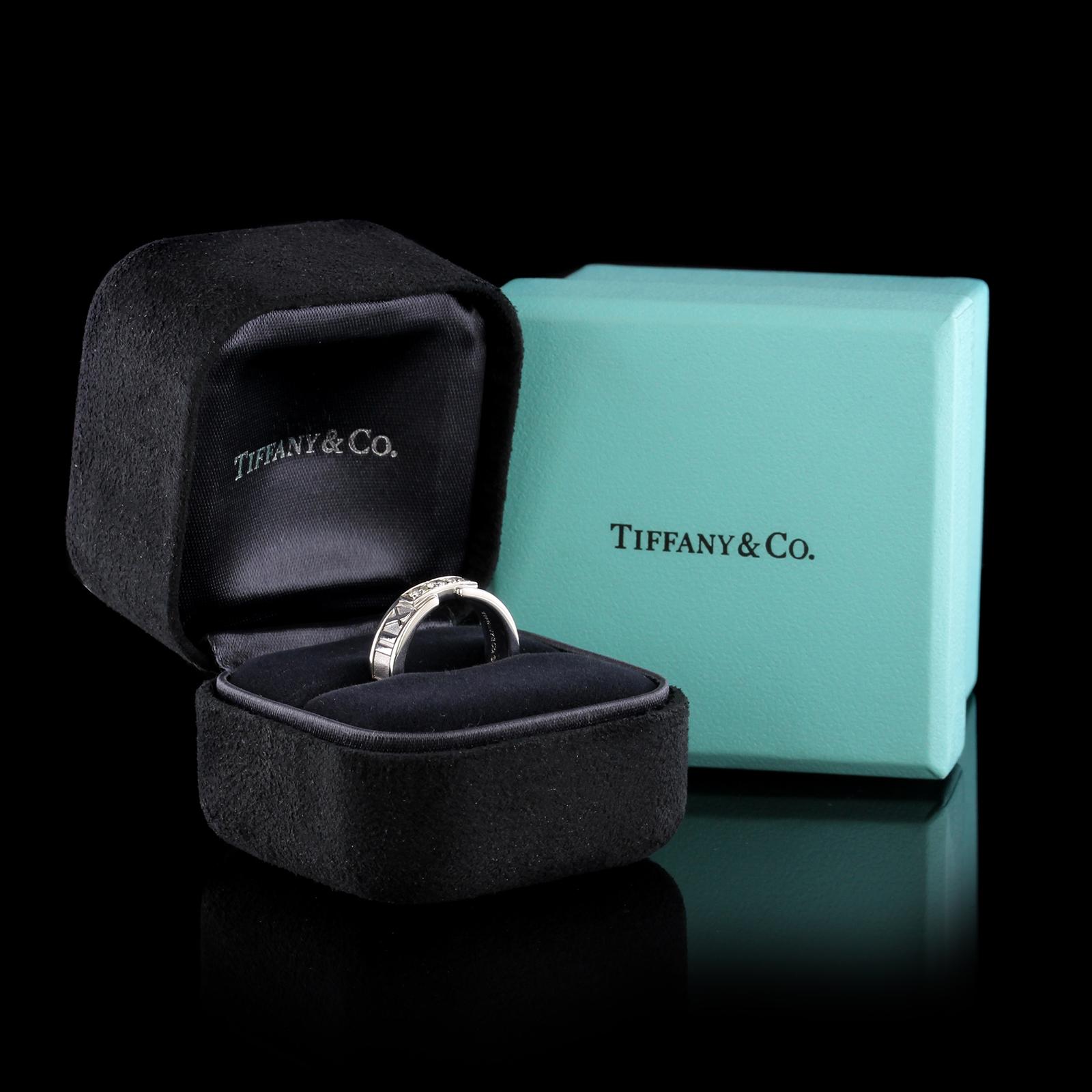 Women's or Men's Tiffany & Co. 18 Karat White Gold Diamond Atlas Ring For Sale