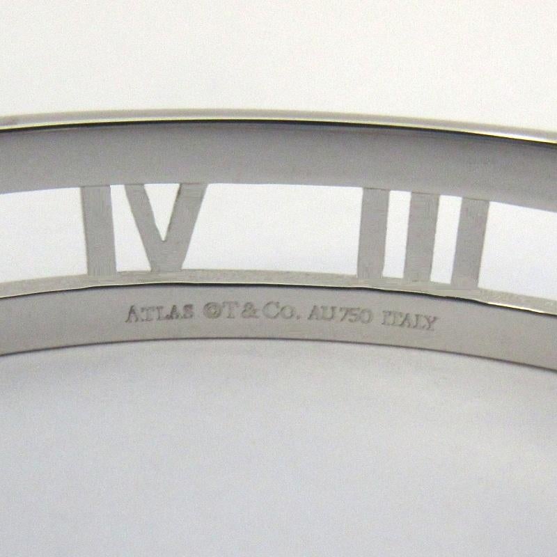 TIFFANY & Co. 18K White Gold Diamond Atlas Roman Numeral Hinged Bangle Bracelet In Excellent Condition In Los Angeles, CA
