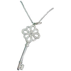 Tiffany & Co 18K White Gold Diamond Knot Key Pendant Necklace Au750