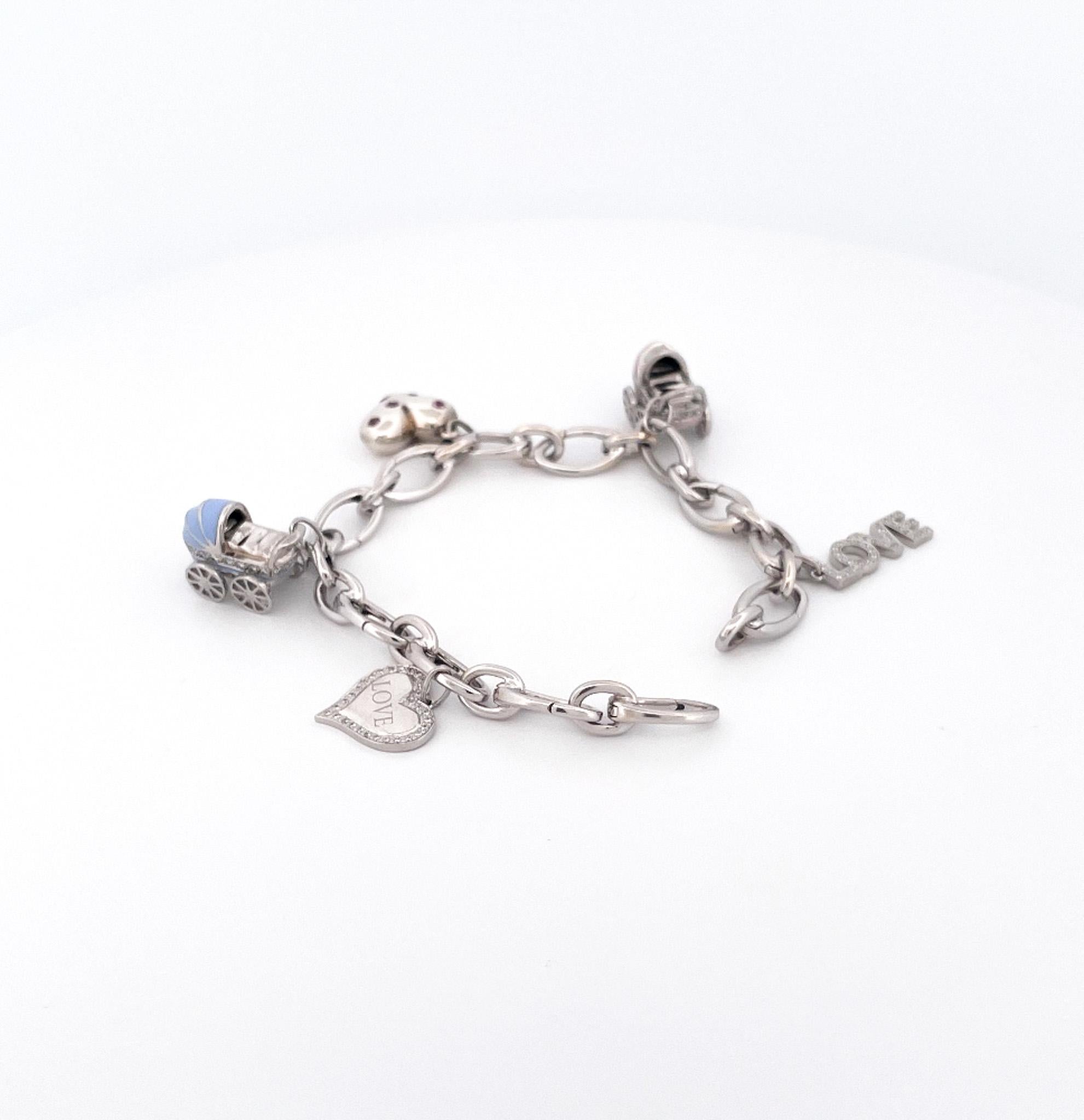 Tiffany & Co. 18k White Gold Oval Link Charm Bracelet In Excellent Condition For Sale In Dallas, TX