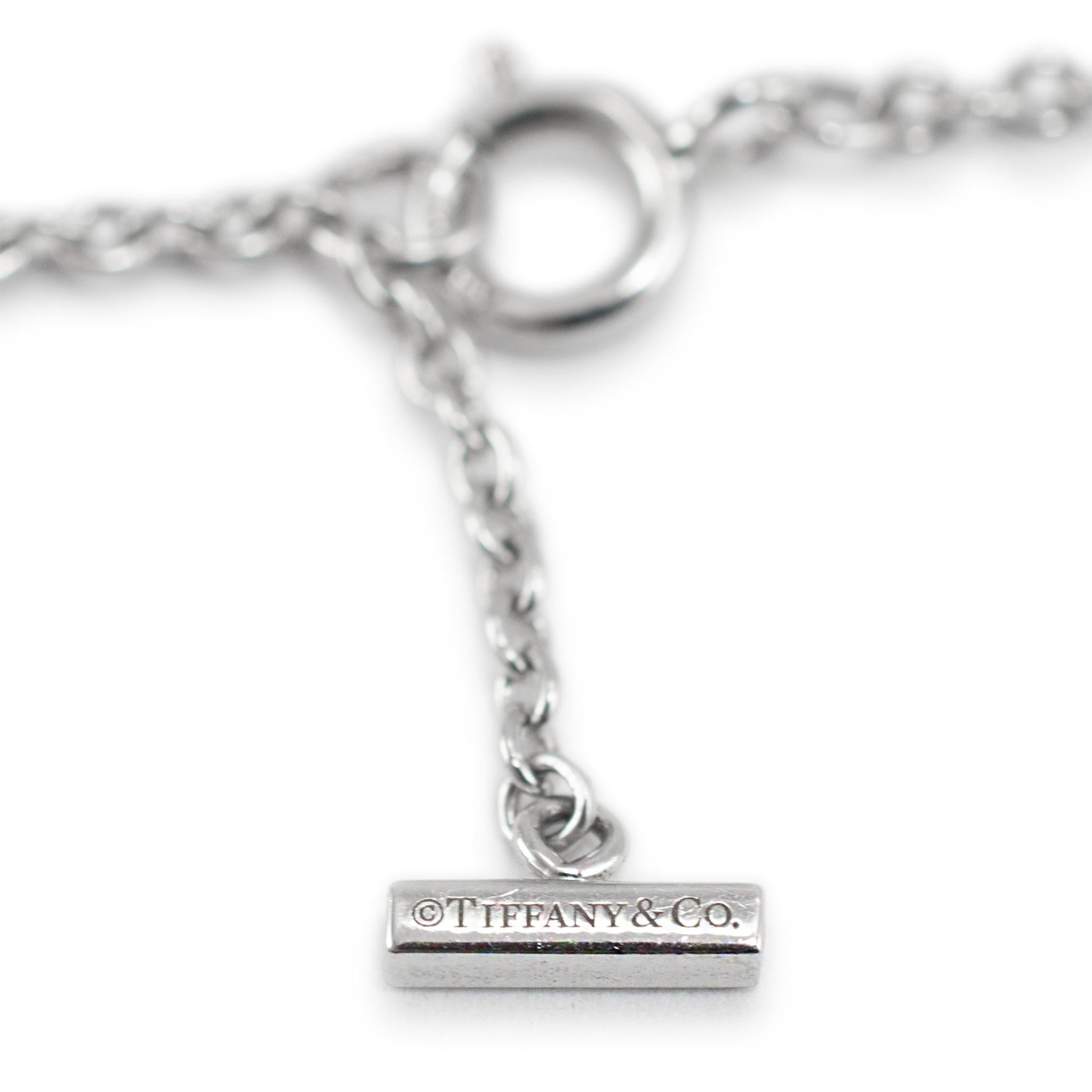 Tiffany & Co. 18 Karat Weißgold Pave Diamant T Smile Mini-Gliederarmband mit Diamanten im Zustand „Hervorragend“ in Houston, TX