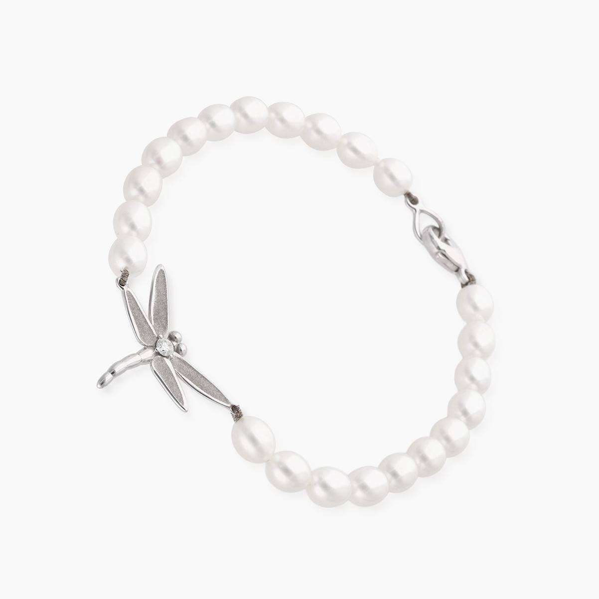 Taglio rotondo Bracciale Dragonfly con perle e diamanti in oro bianco 18 carati TIFFANY & Co. in vendita