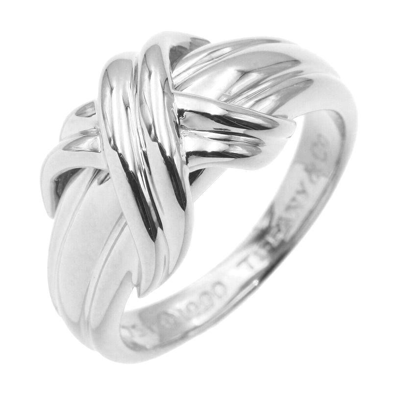 TIFFANY & Co. 18K White Gold Signature X Ring 6

Metal: 18K white gold 
Size: 6
Weight: 5.70 grams
Hallmark: ©1990 TIFFANY&CO. 750
Condition: Excellent condition, like new

Limited edition, no longer available for sale in Tiffany