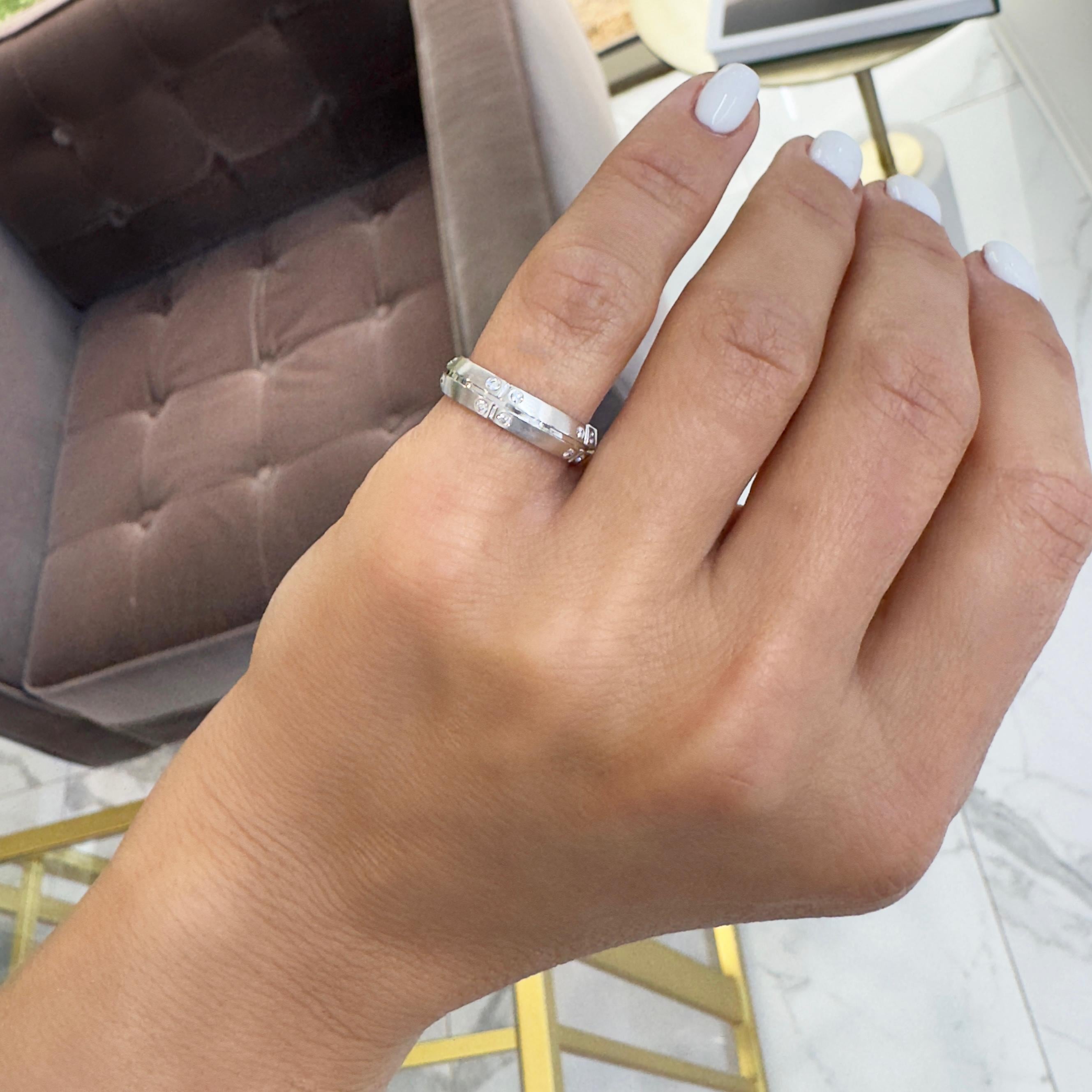 Tiffany & Co., bague Stre America en or blanc 18 carats et diamants en vente 2