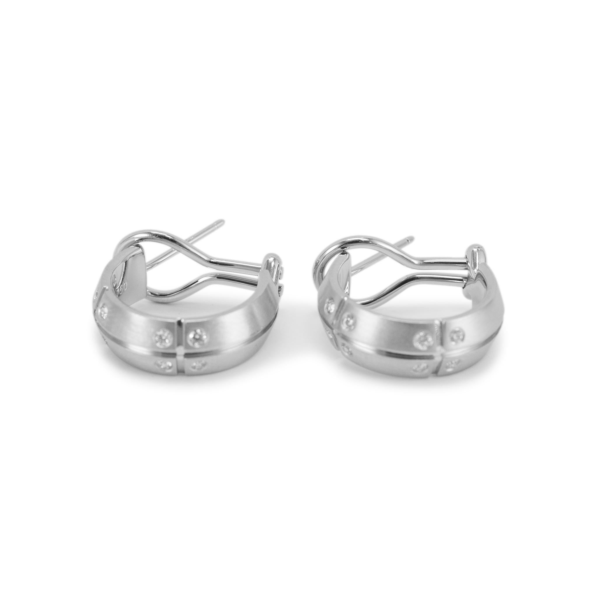 Tiffany & Co. Orecchini a cerchio con diamanti Streamerica in oro bianco 18 carati In condizioni ottime in vendita a Houston, TX