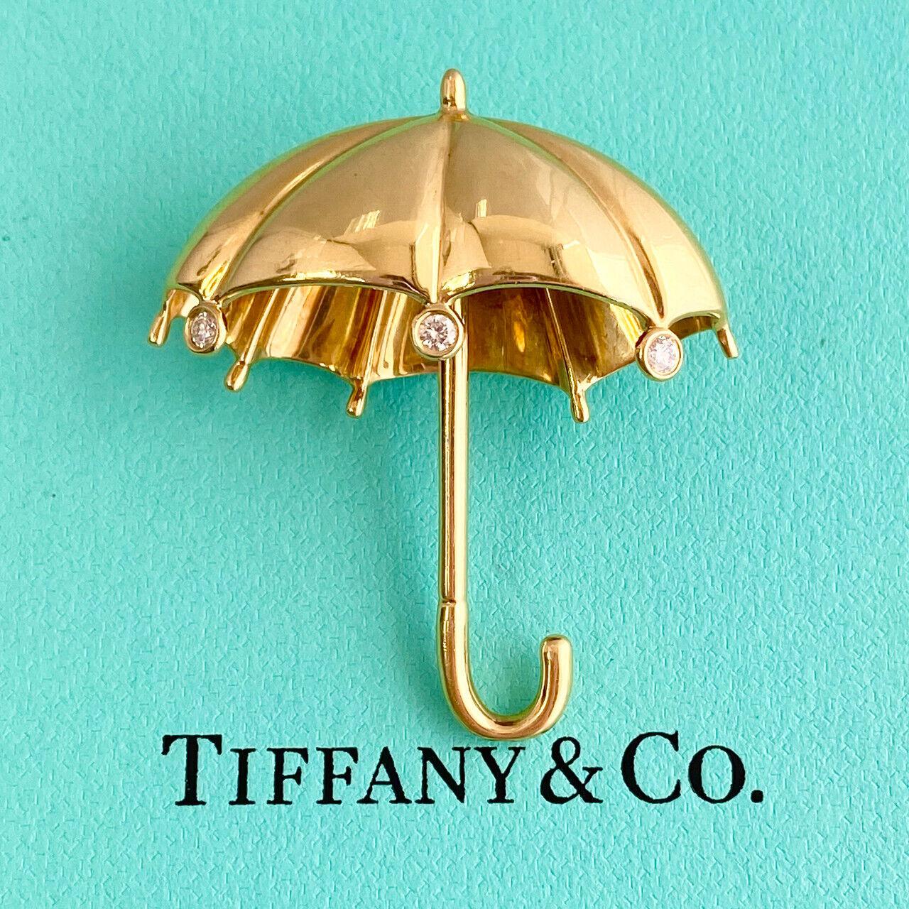 Specifications:
Pre-Owned (Great condition)
Brand: Tiffany & Co
Metal: 18K (Au 79.80-75%) Gold
Weight: 13.4 Gr
Main Stone: 3ps Round Diamonds (2mm each)