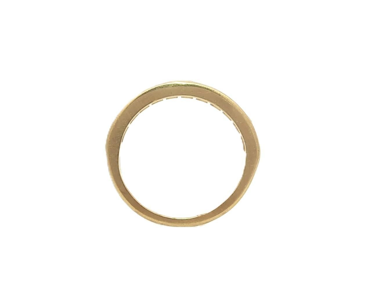 Anello a fascia con diamanti incastonati Tiffany & Co. in oro giallo 18 carati da 0,35 ct. in vendita 8