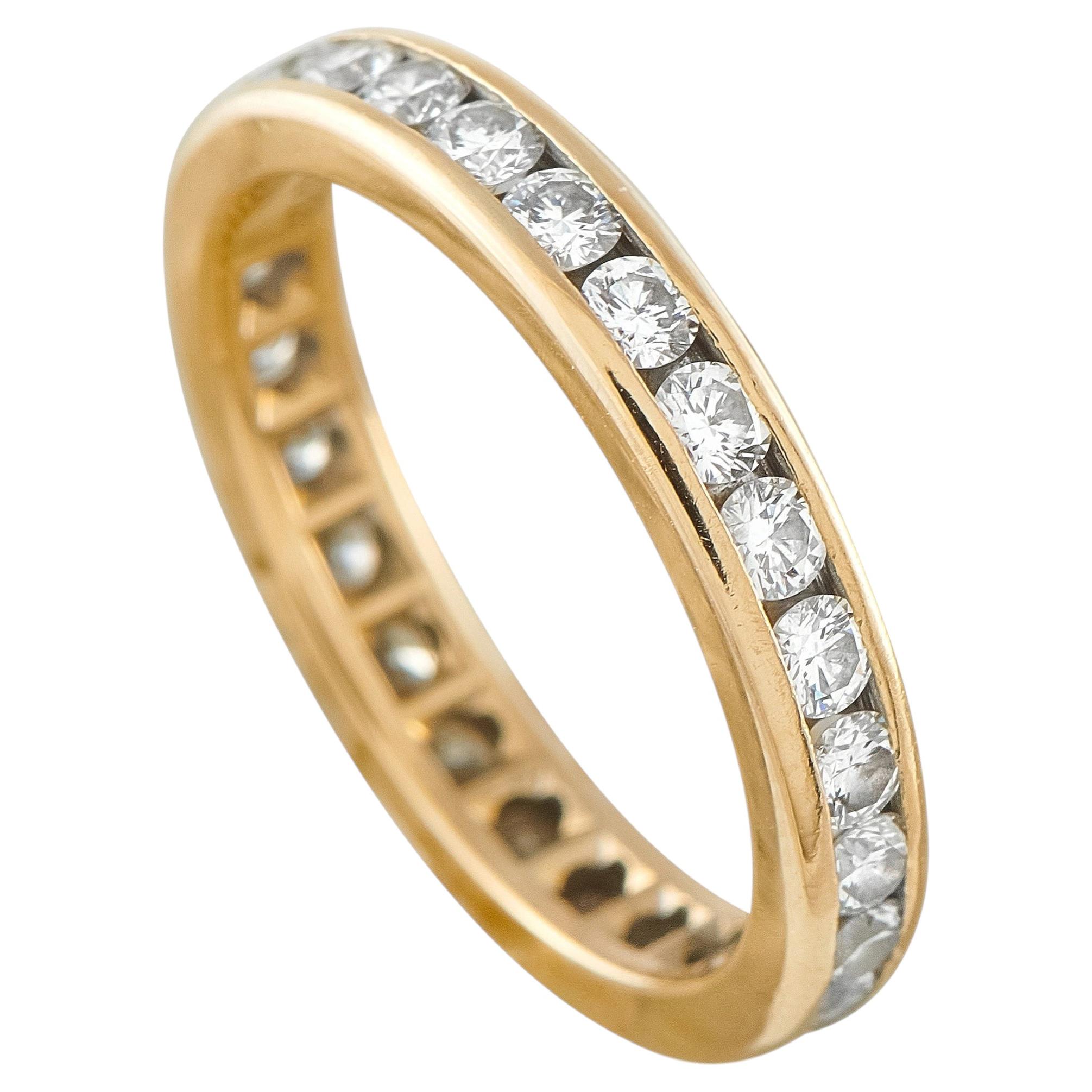 Anillo de eternidad de Tiffany & Co. en oro amarillo de 18 quilates con un diamante de 1,04 ct, modelo TI19-062226