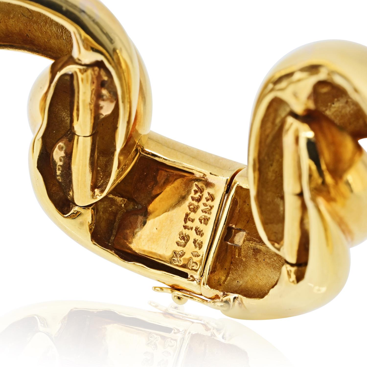 Tiffany & Co. 18K Yellow Gold Link Link Link 1970's Open Drapes Bracelet Pour femmes en vente