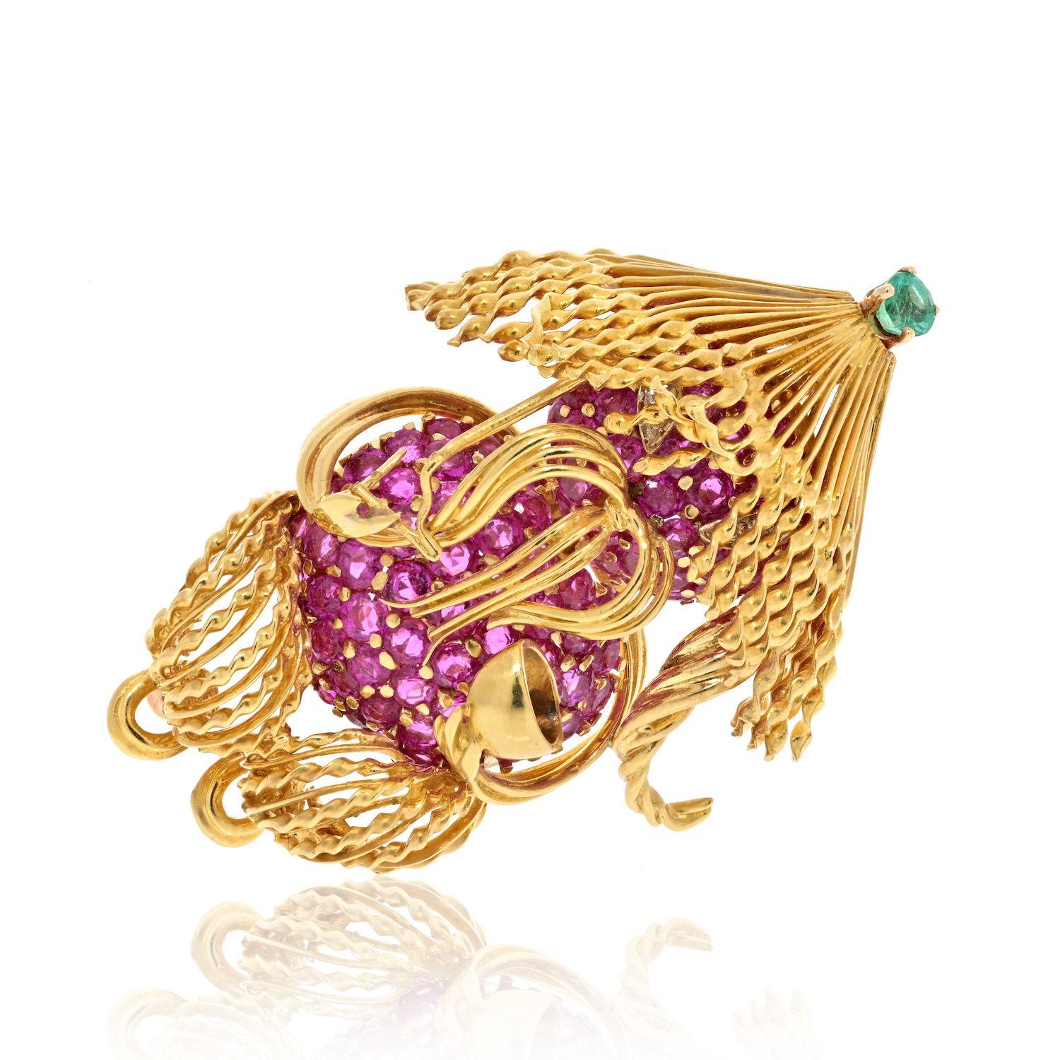 Presenting an extraordinary creation from the renowned jewelry house Tiffany & Co., designed by the visionary Jean Schlumberger, comes a Yellow Gold Brooch that exemplifies artistry and whimsy. This captivating brooch showcases a unique design,