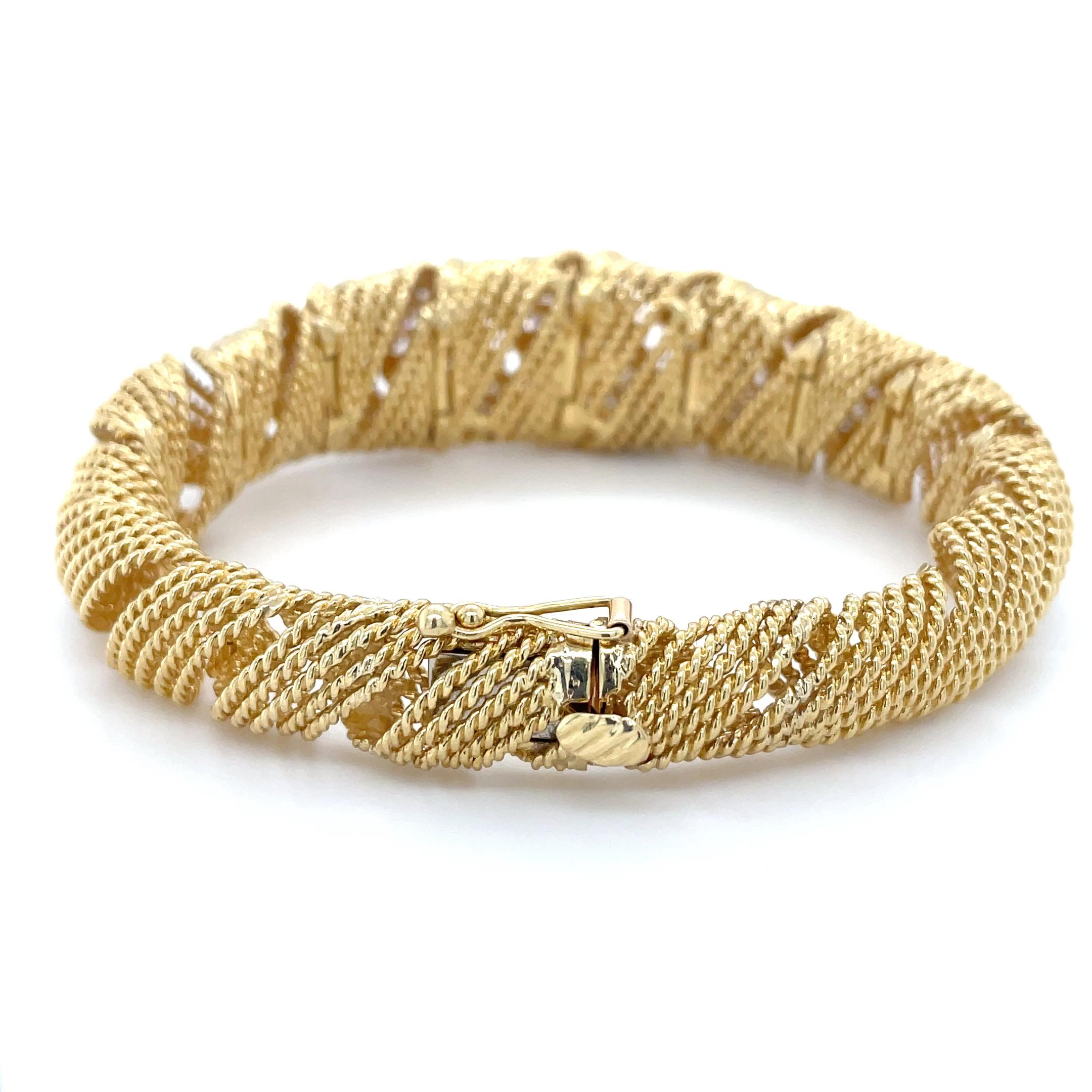 Brilliant Cut Tiffany & Co., 18K Yellow Gold and Diamond Bracelet