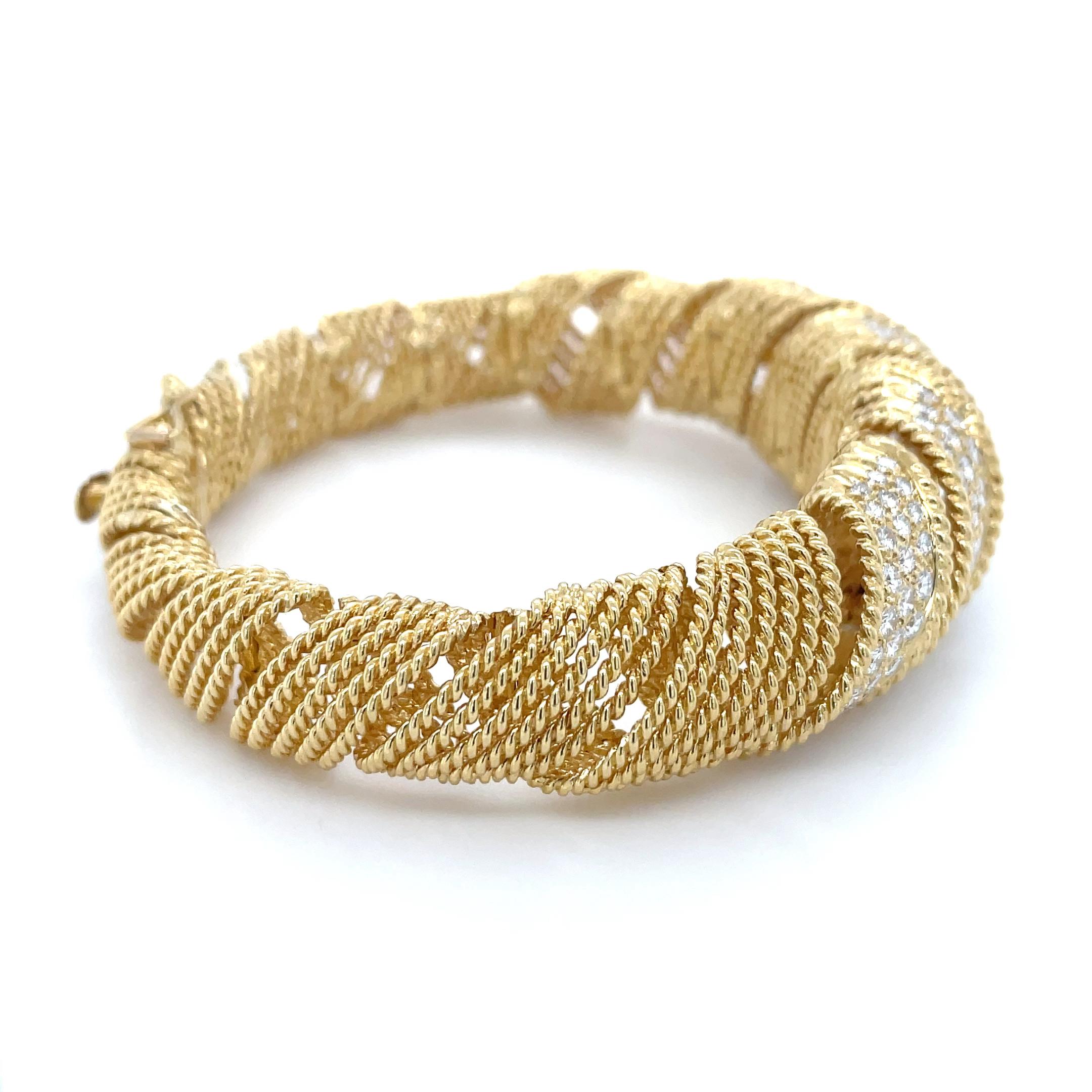 Tiffany & Co., 18K Yellow Gold and Diamond Bracelet In Excellent Condition In Chicago, IL