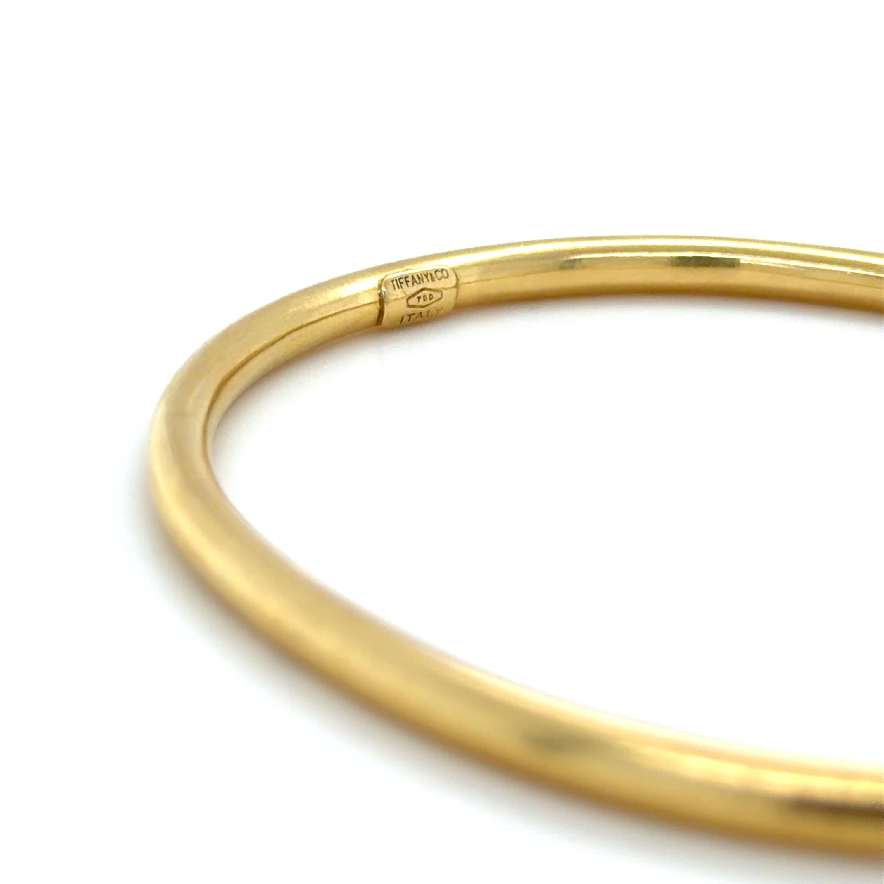 Tiffany & Co., 18K Yellow Gold Bangle Bracelet Contemporáneo en venta