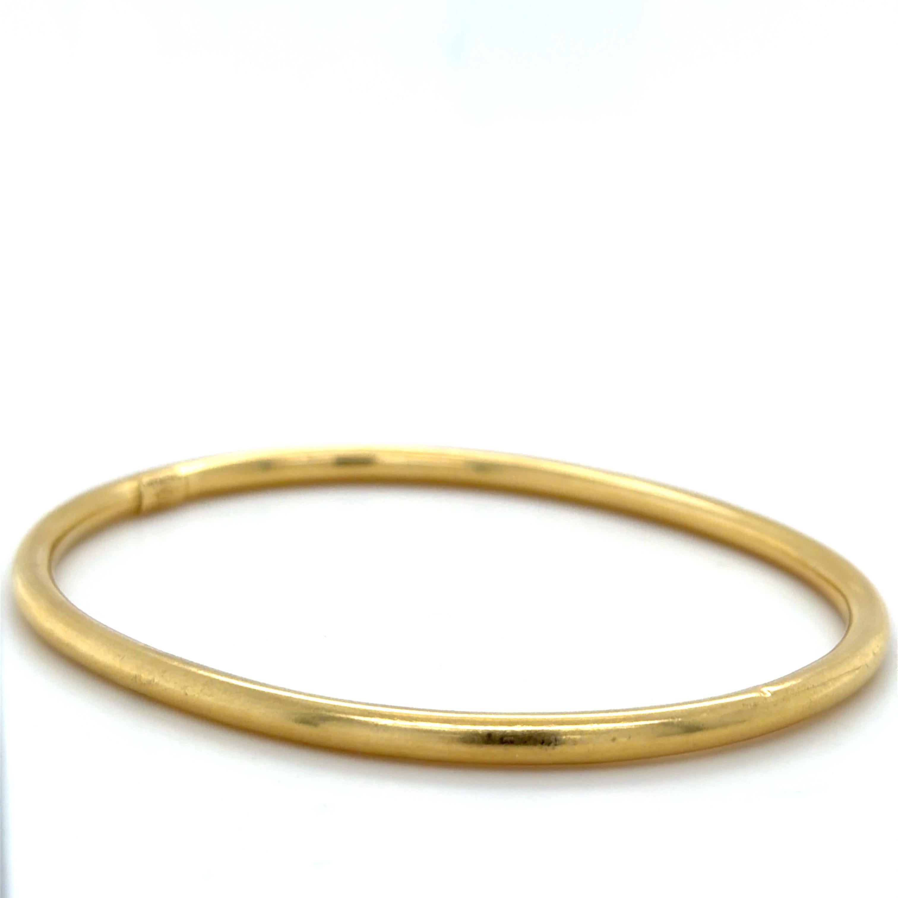 Tiffany & Co., 18K Yellow Gold Bangle Bracelet en Bueno estado para la venta en Chicago, IL