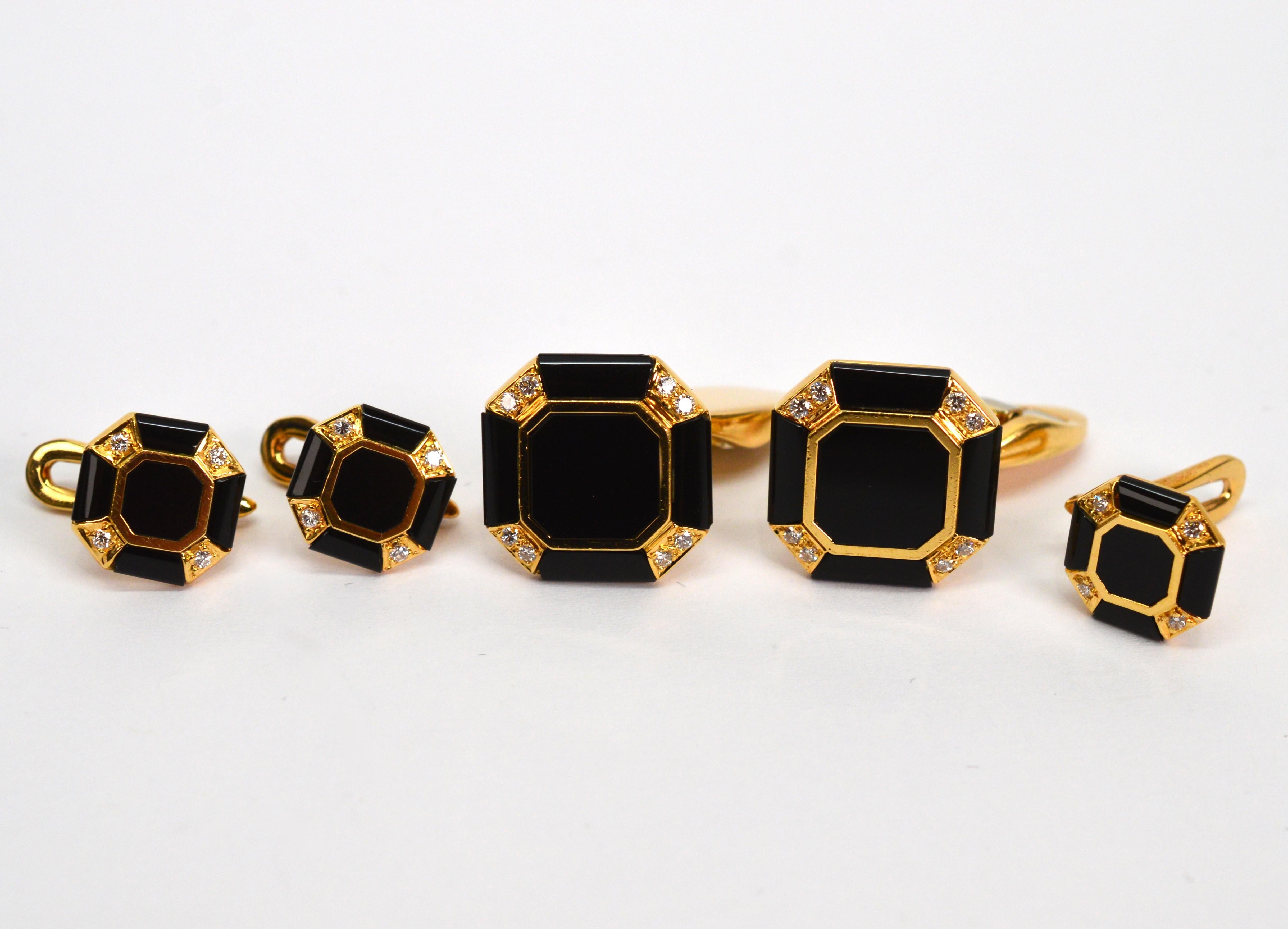 Perfect for the groom or as a formal occasion accessory for that special man. By Tiffany & Co, this fine vintage five piece Octagon Cuff Link and Stud Set in 18 karat yellow gold with black onyx and diamond accents is smart looking in a rich