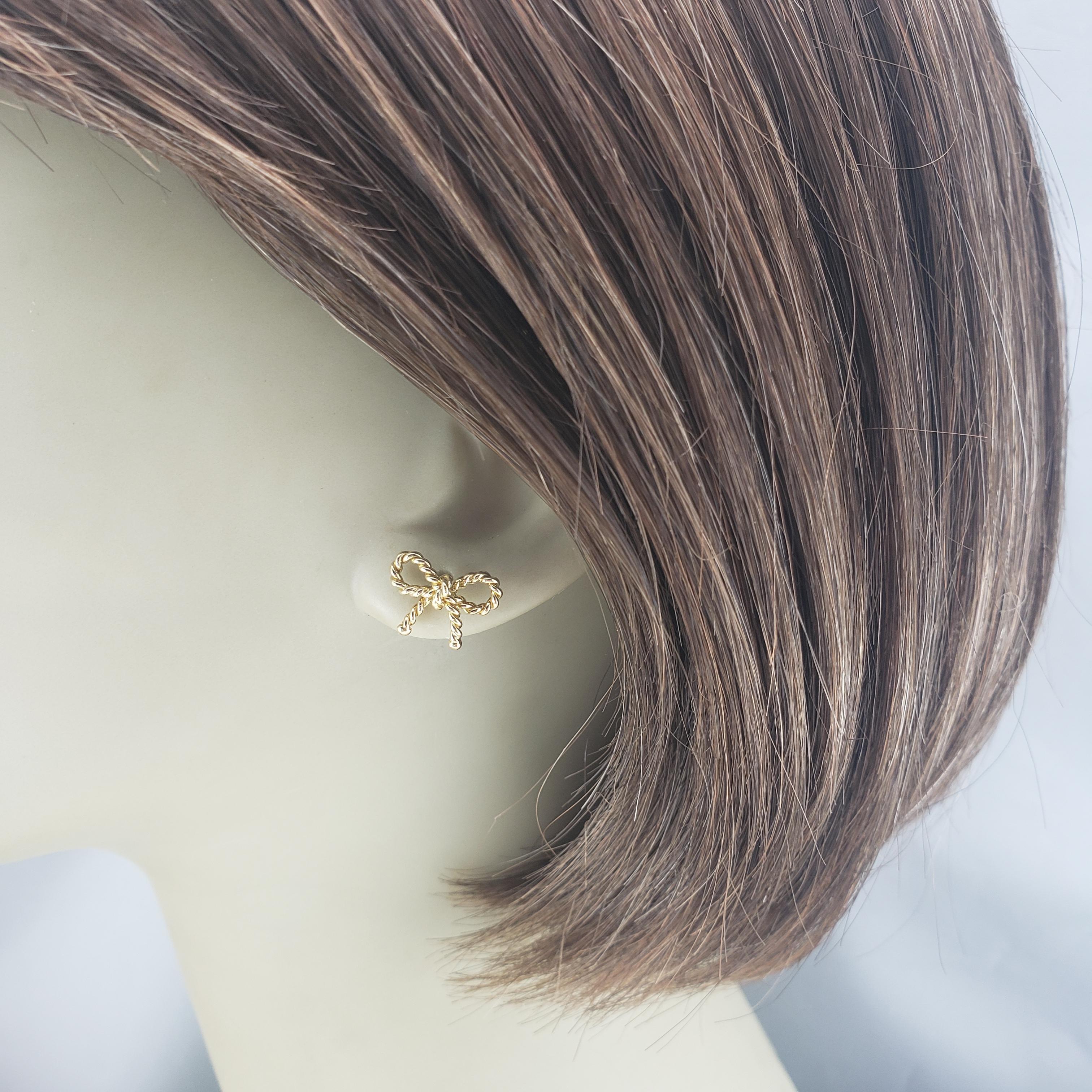 Orecchini a fiocco Tiffany & Co. in oro giallo 18 carati #23255 in vendita 2