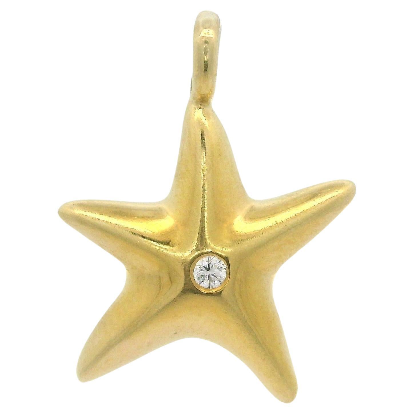 Colgante con forma de estrella de mar en oro amarillo de 18 quilates engastado con diamantes Tiffany & Co.