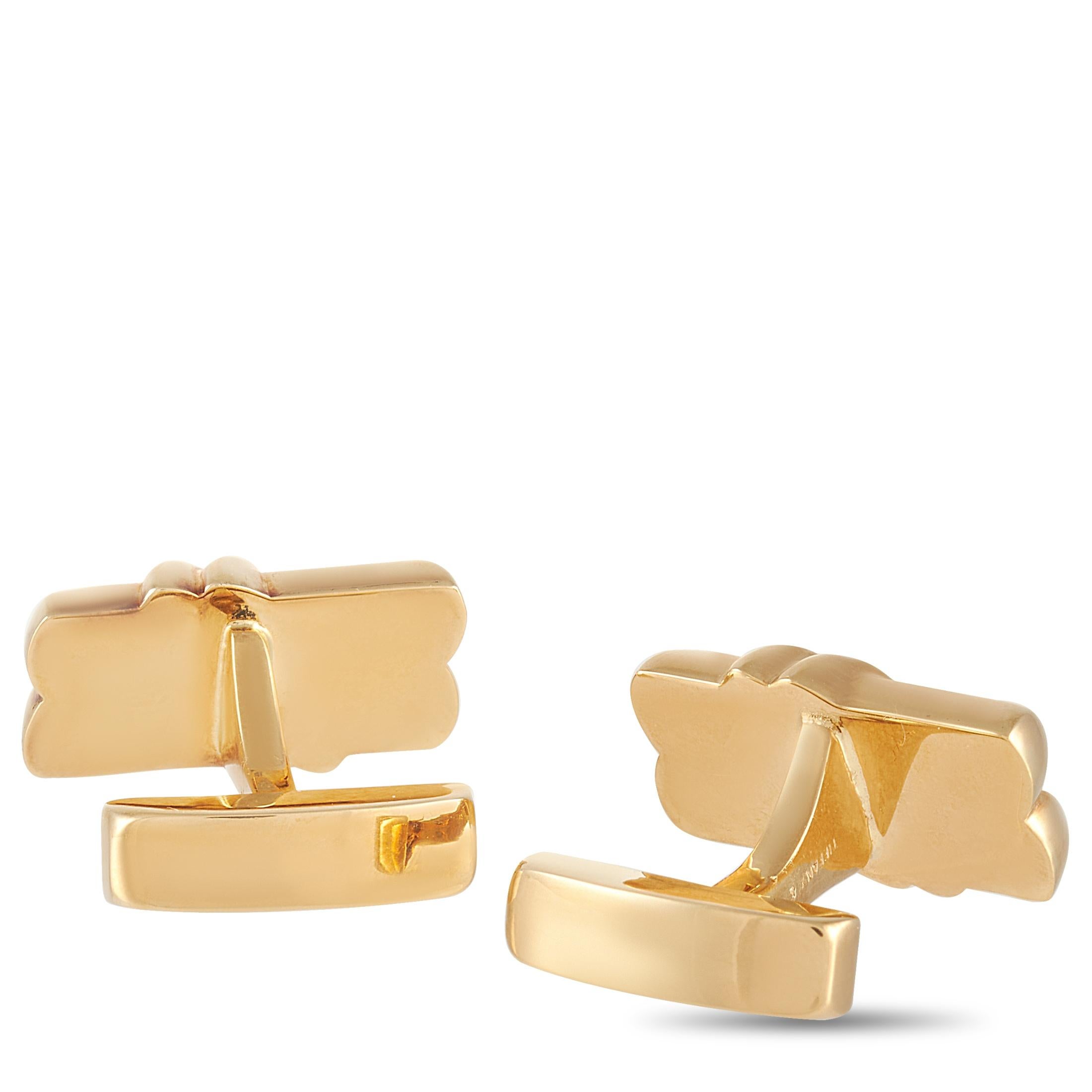 These Classy Tiffany & Co. 18K Yellow Gold Cufflinks are the perfect finishing touch. The cufflinks are made with 18K Yellow Gold forming two bars. The cufflinks measure 0.5 inches in length and 0.75 inches in width with a total weight of 17.6