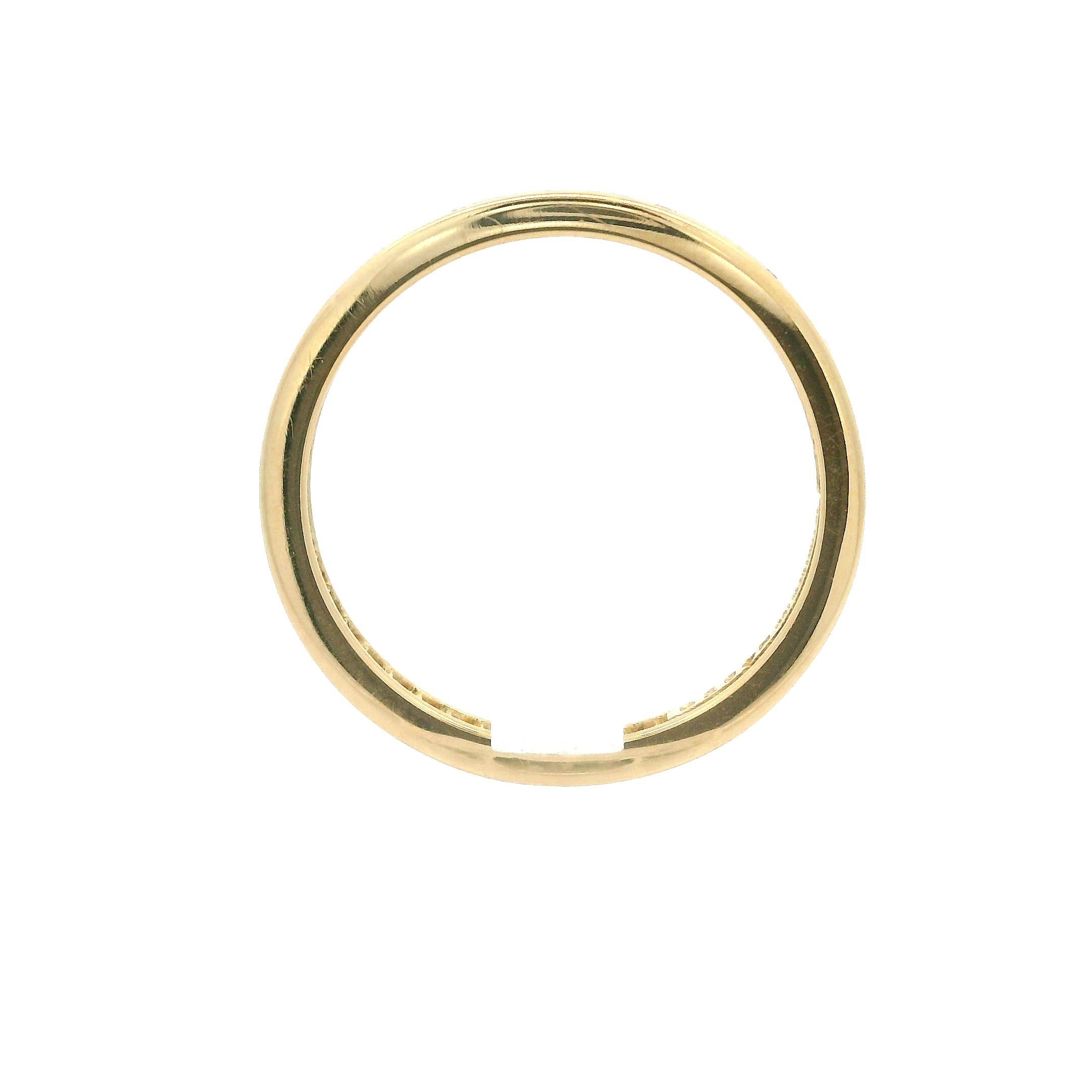 Tiffany & Co. Anillo de oro amarillo de 18 quilates con canal de diamantes de 2,1 mm y banda de eternidad infinita en venta 1