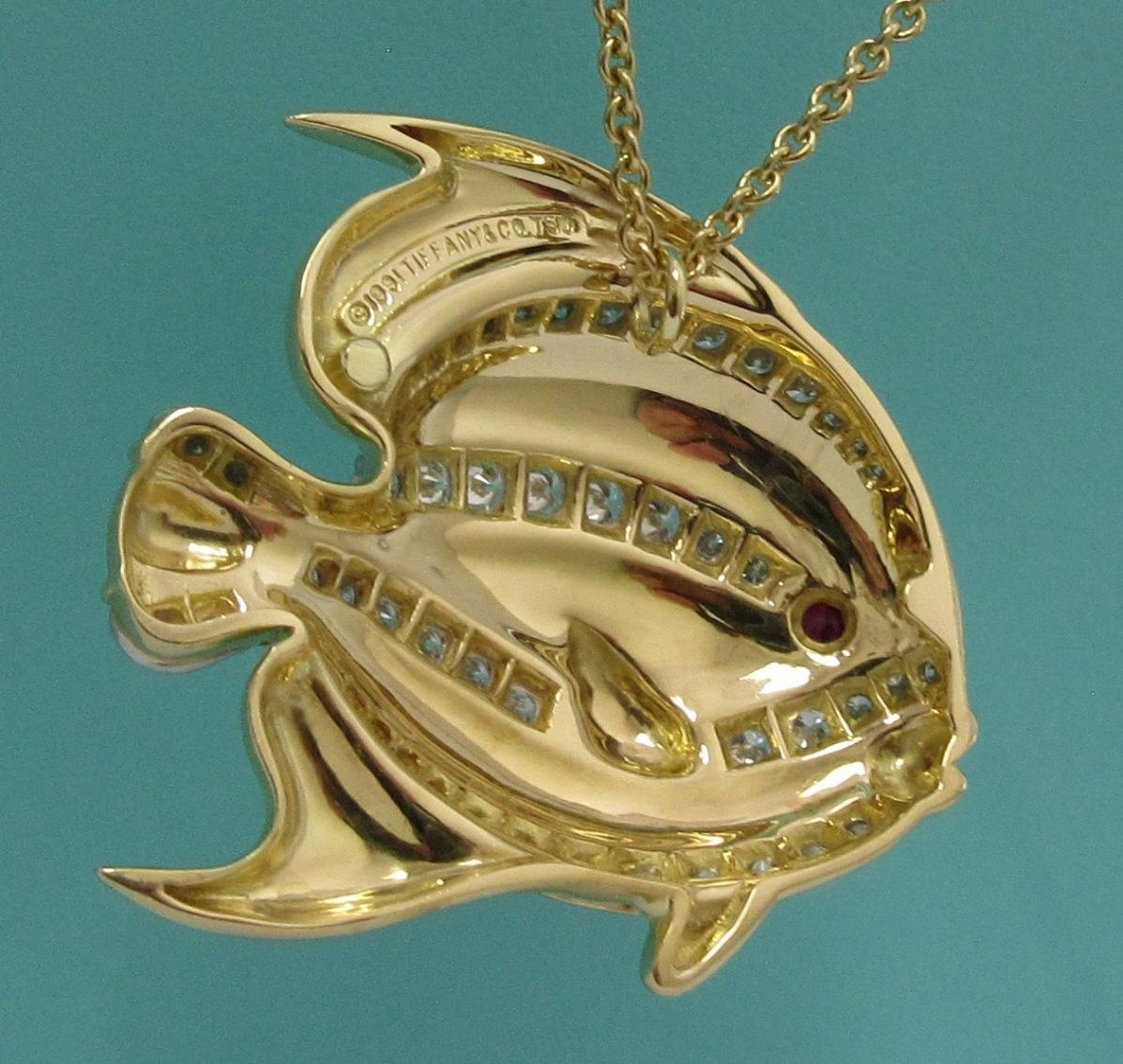 TIFFANY & Co. 18K Yellow Gold Diamond Ruby Fish Pendant Necklace Large For Sale 2