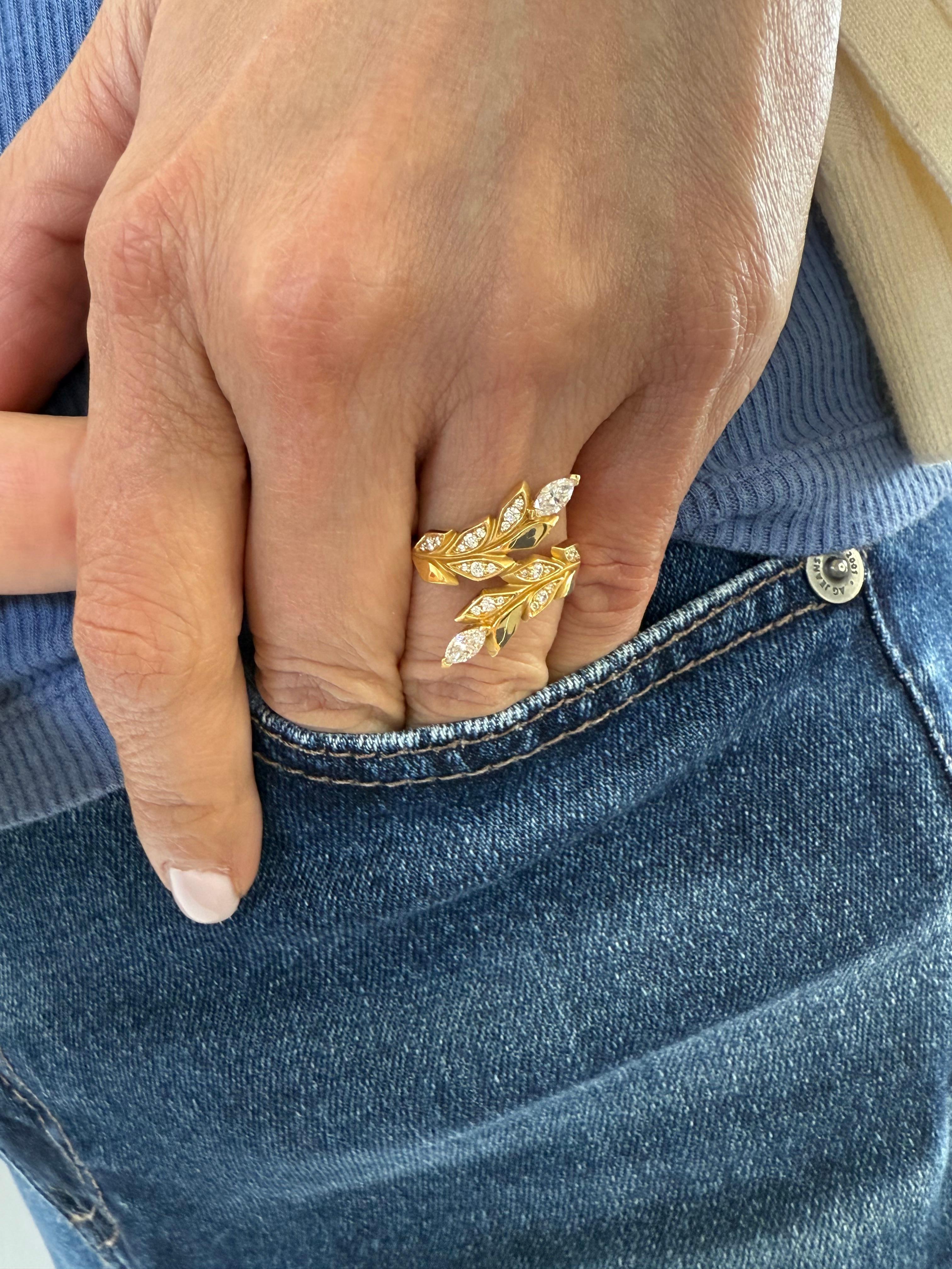 Tiffany & Co Anillo de oro amarillo de 18 quilates con diamantes Victoria Co. en venta 4