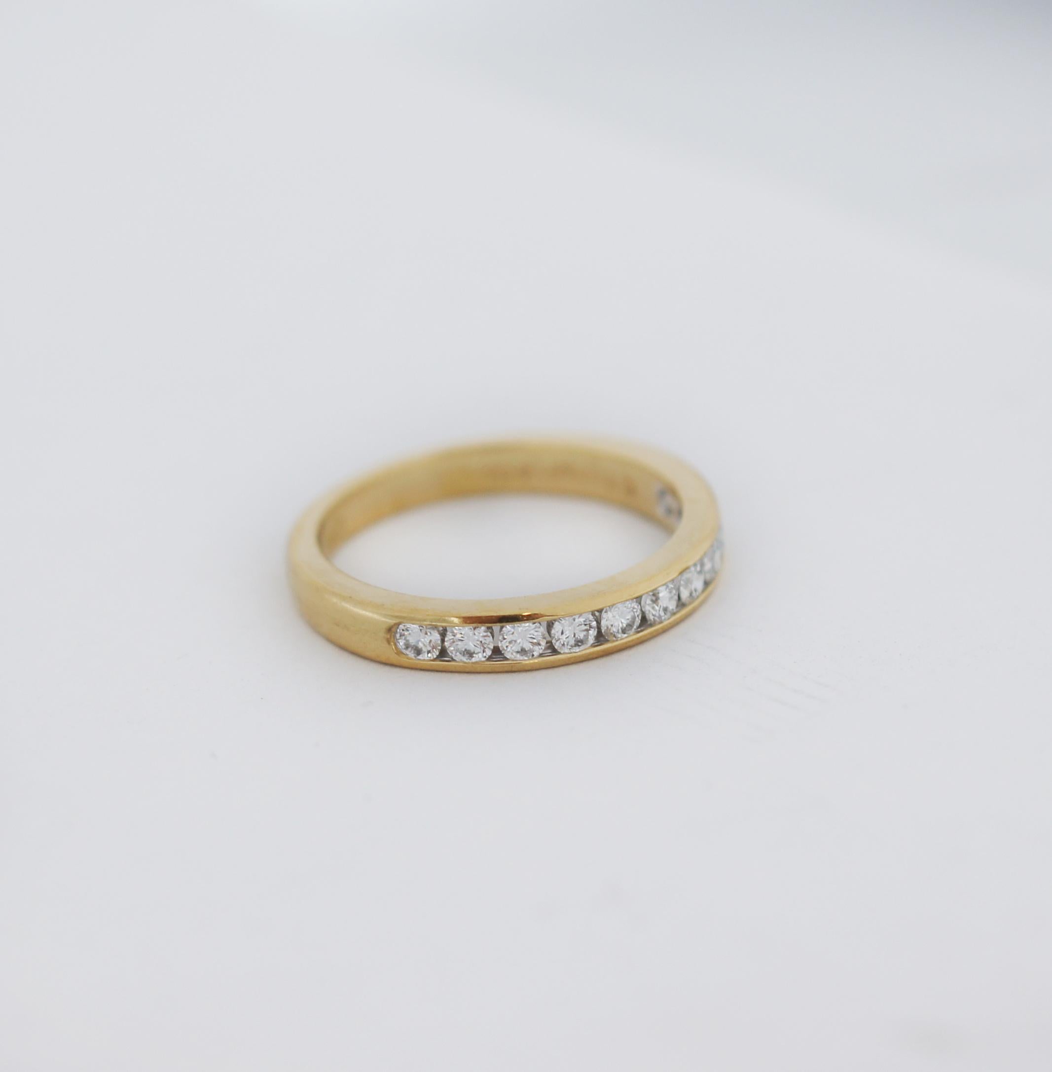 Tiffany & Co. 18K Yellow Gold Diamond Wedding Band Ring In Good Condition For Sale In San Fernando, CA