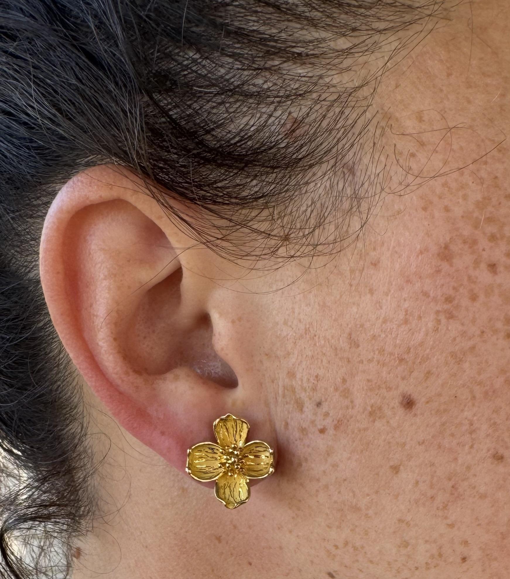 Tiffany & Co. 18K Yellow Gold Dogwood Flower Earrings 5