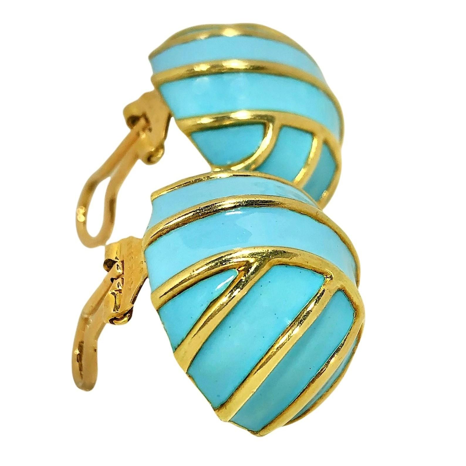 Tiffany & Co. 18k Yellow Gold Dome Earrings with Robins Egg Blue Enamel In Excellent Condition For Sale In Palm Beach, FL