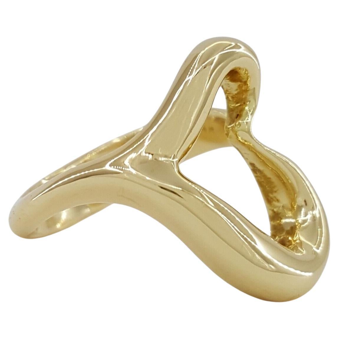 Tiffany & Co. 18K Yellow Gold Elsa Peretti Open Heart Ring In Excellent Condition For Sale In Rome, IT