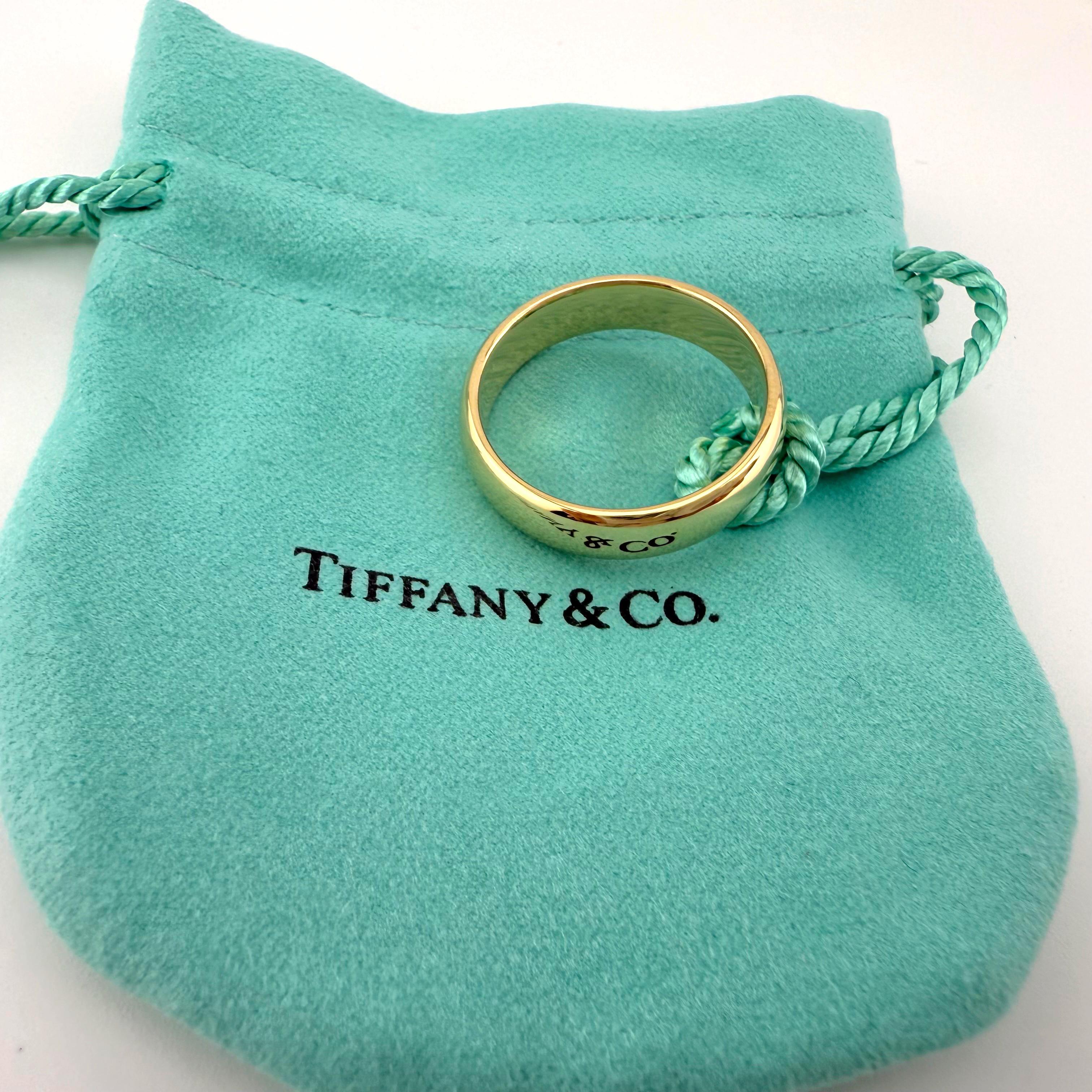 Anello a fascia Forever 6 mm in oro giallo 18k di Tiffany & Co. in vendita 1