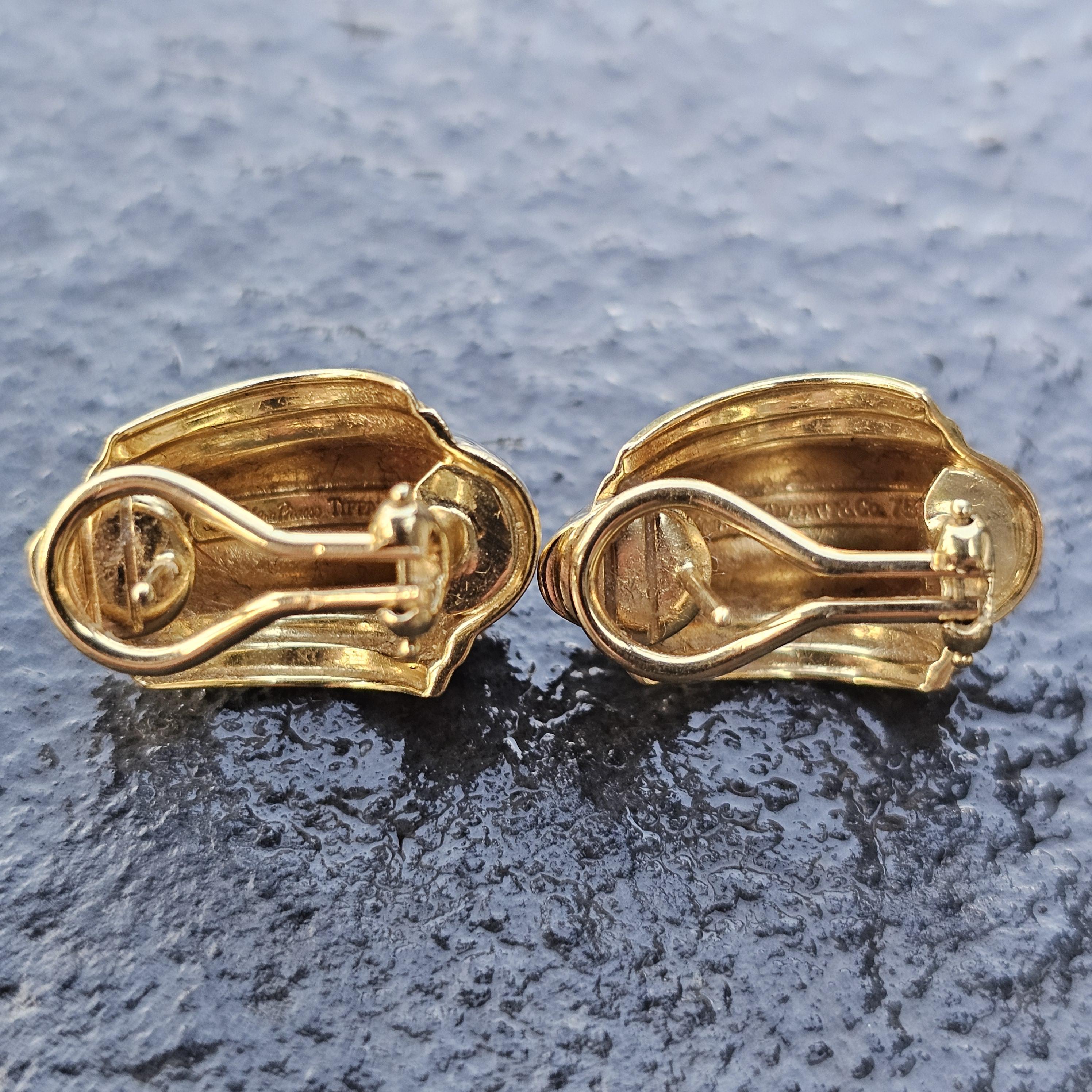 Tiffany & Co. Orecchini a cerchio in oro giallo 18 carati Vendome Paloma Picasso for Tiffany & Co. in vendita 1