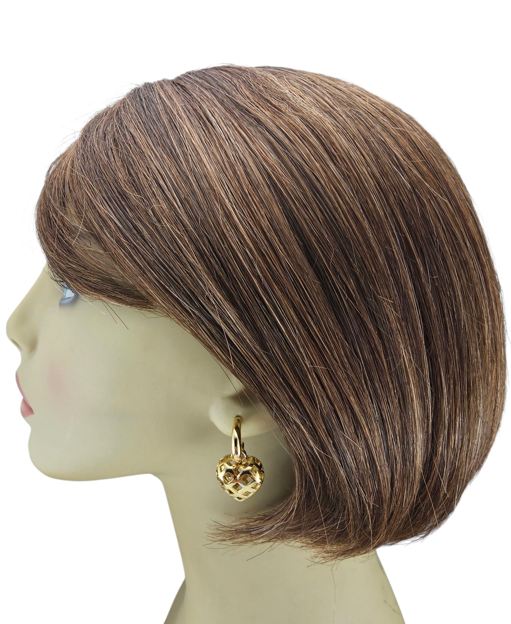 Tiffany & Co. Boucles d'oreilles en or jaune 18 carats avec cœur en pampille #23665 en vente 1