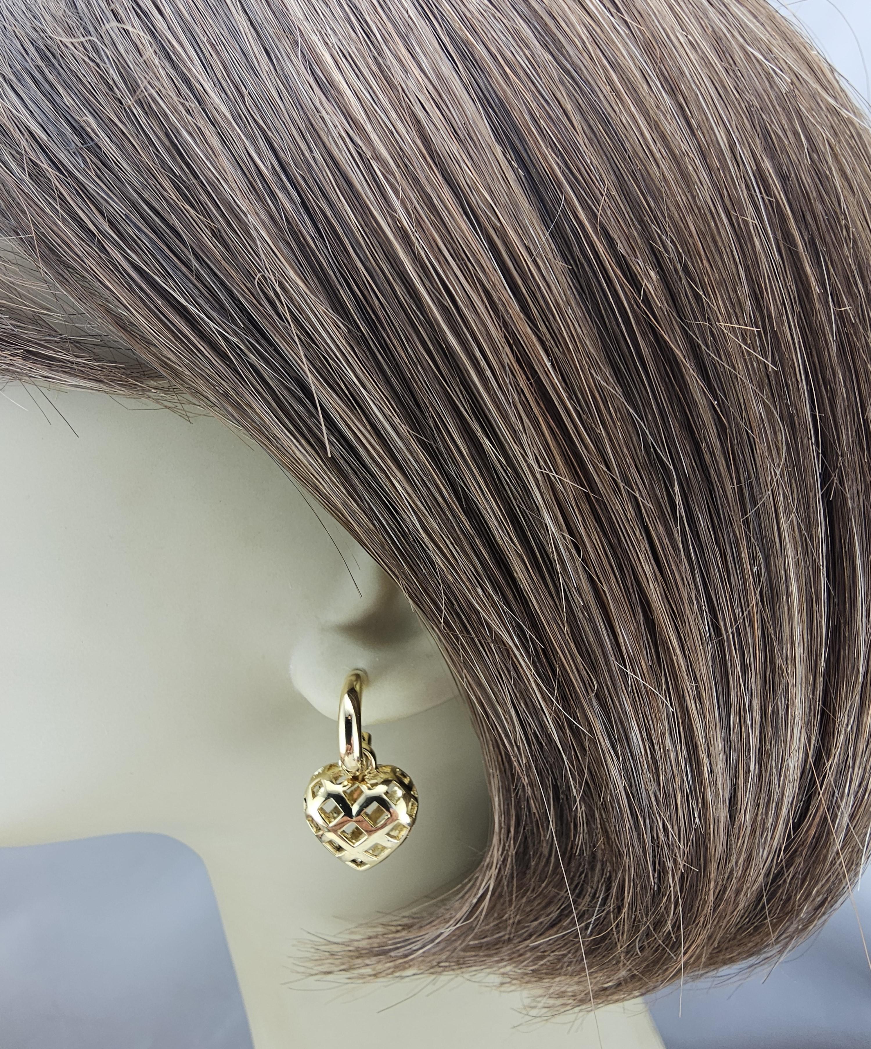 Tiffany & Co. Boucles d'oreilles en or jaune 18 carats avec cœur en pampille #23665 en vente 2